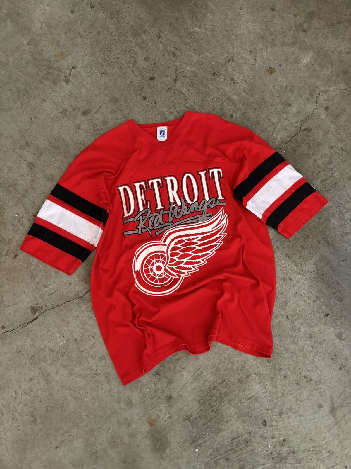 NHL vintage redwings tee Size US XL / EU 56 / 4 - 1 Thumbnail