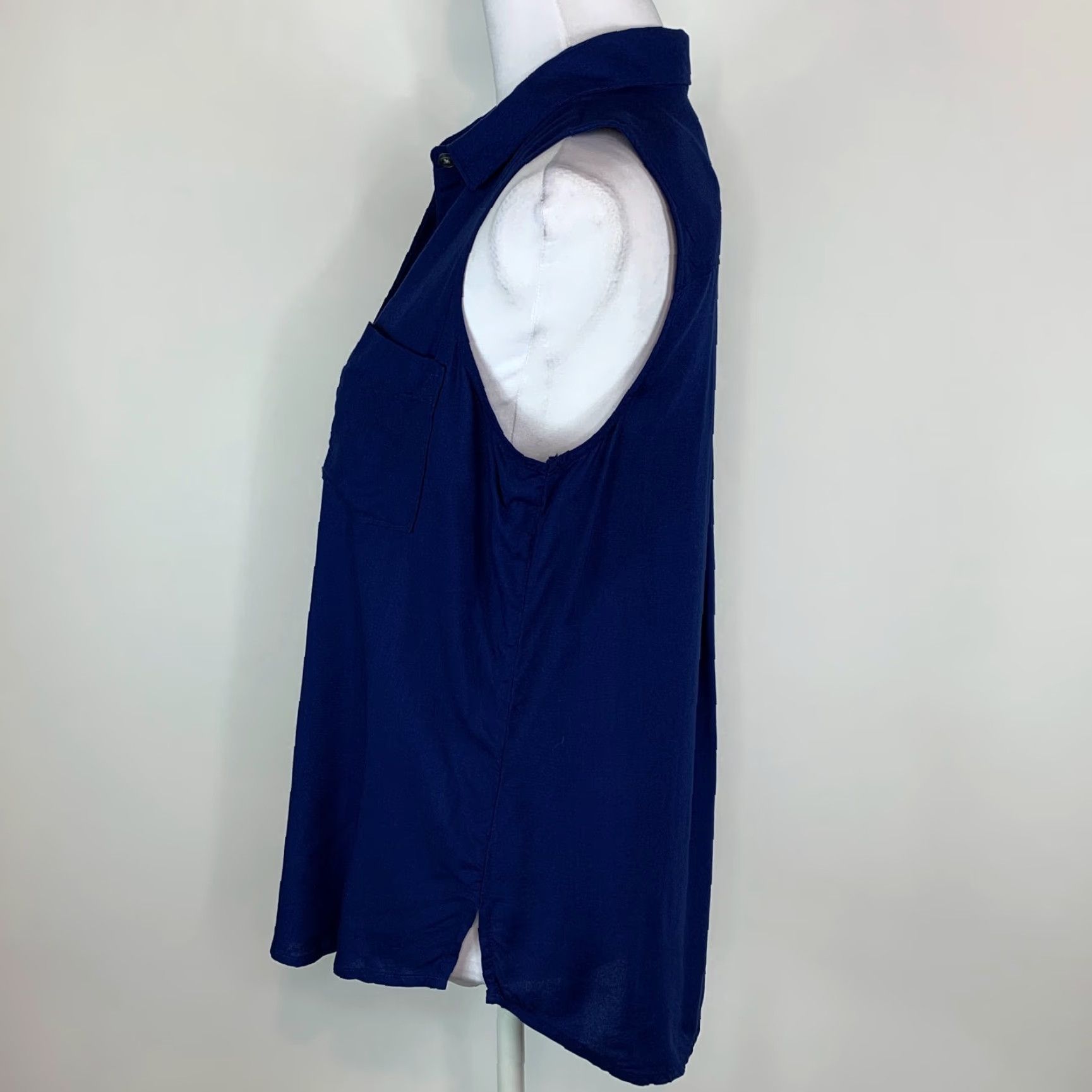 Vintage SO Perfect Shirt Womens M Shirt Relaxed Button Up Sleeveless Dark Blue New Size M / US 6-8 / IT 42-44 - 6 Thumbnail