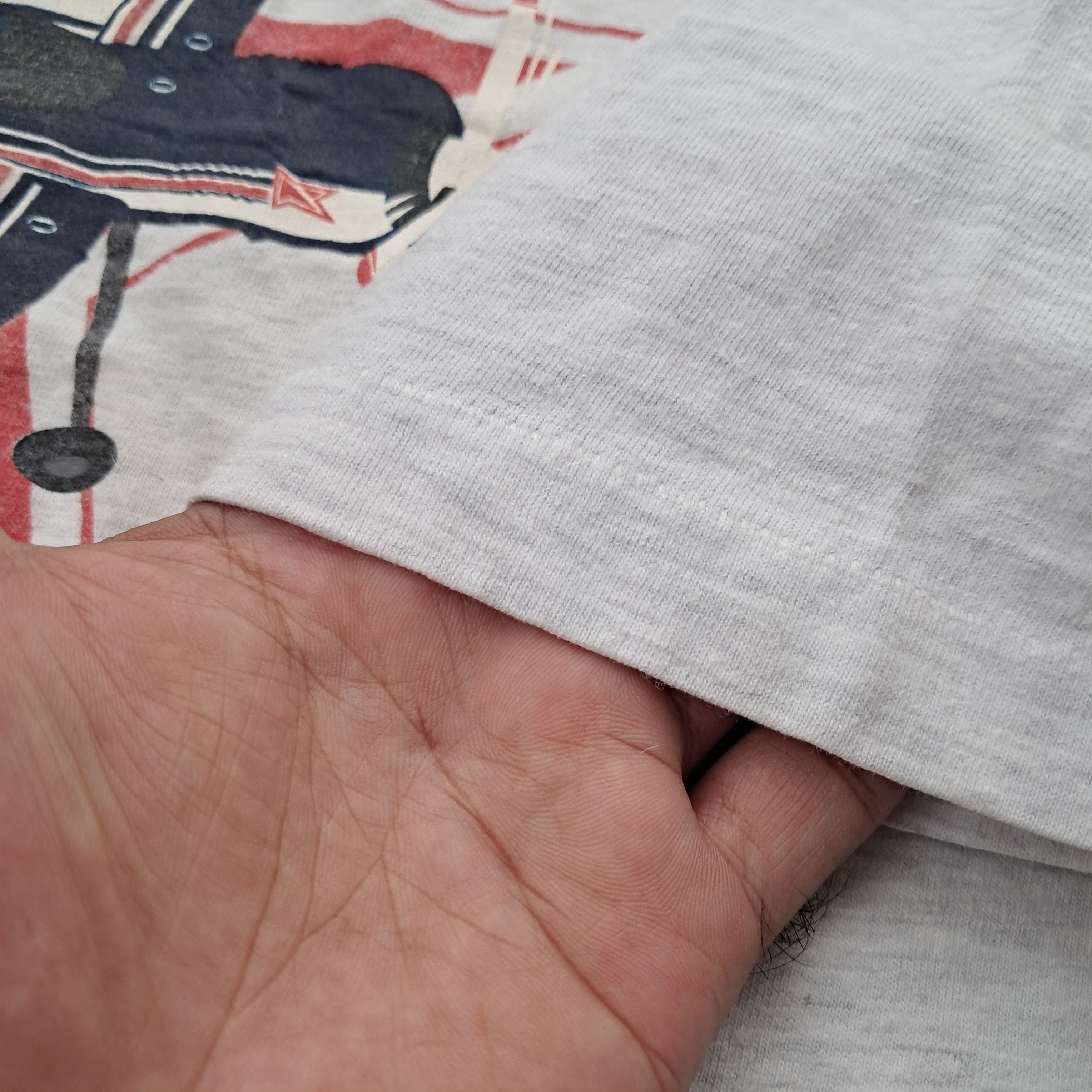 Hanes Vintage T-Shirt John Piggott Airshows by Hanes Size US XL / EU 56 / 4 - 4 Thumbnail