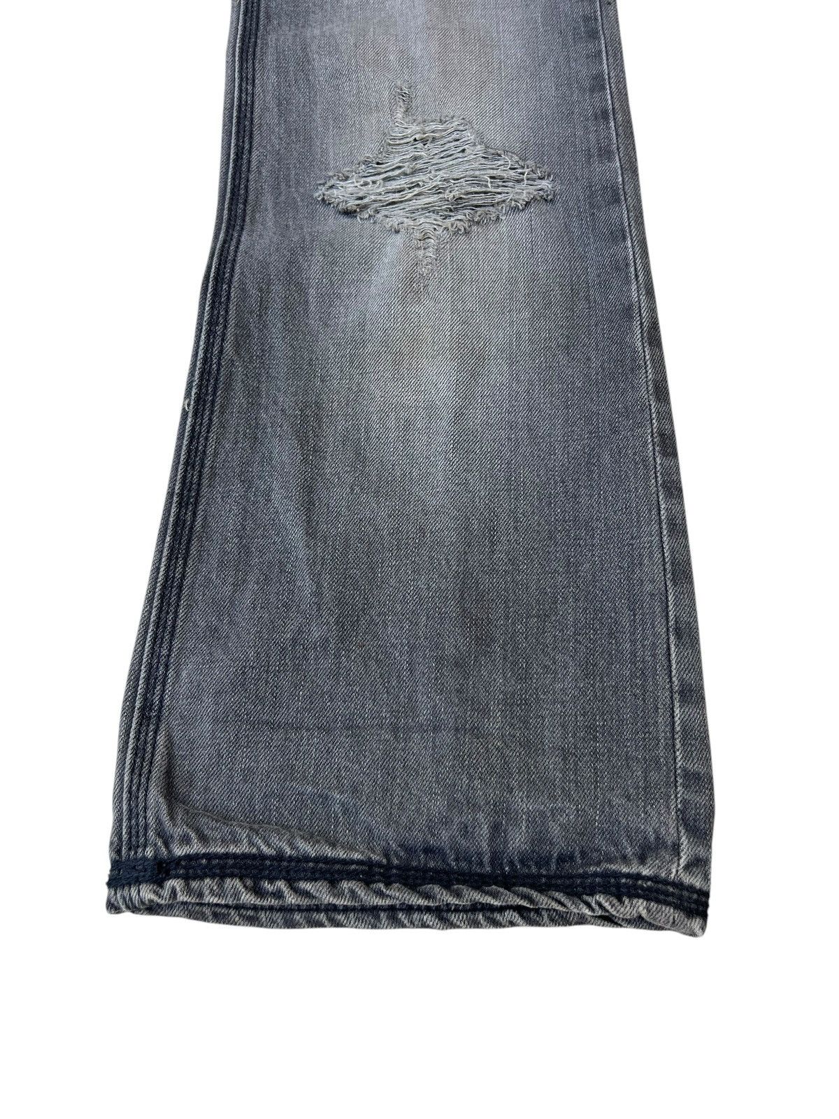 Vintage Of The Neige- Style Japan Rips Distress Denim Bootcut Jeans Size US 31 - 11 Thumbnail