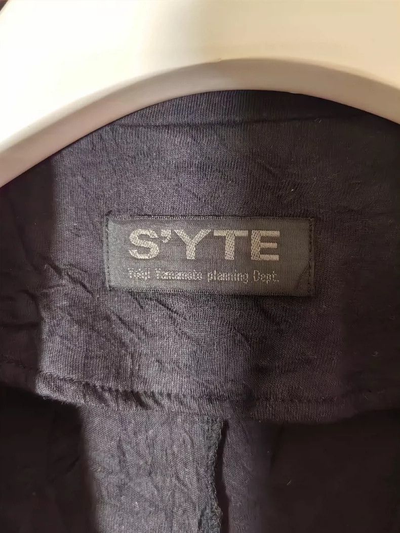 Yohji Yamamoto Yohji Yamamoto size 3 Black pleated blazer Size 36R - 2 Thumbnail