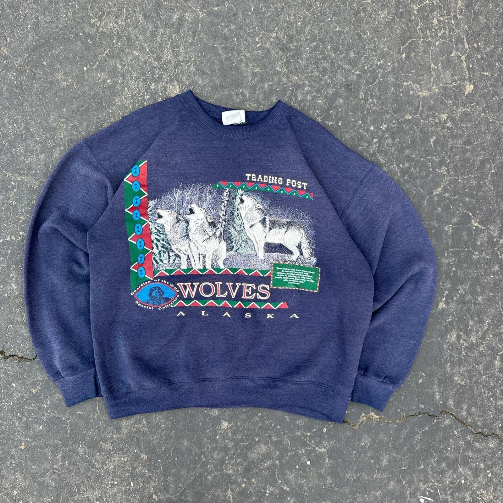 Vintage Vintage 90s Guardian of the Wolf Crewneck – Size Large Size US L / EU 52-54 / 3 - 1 Thumbnail