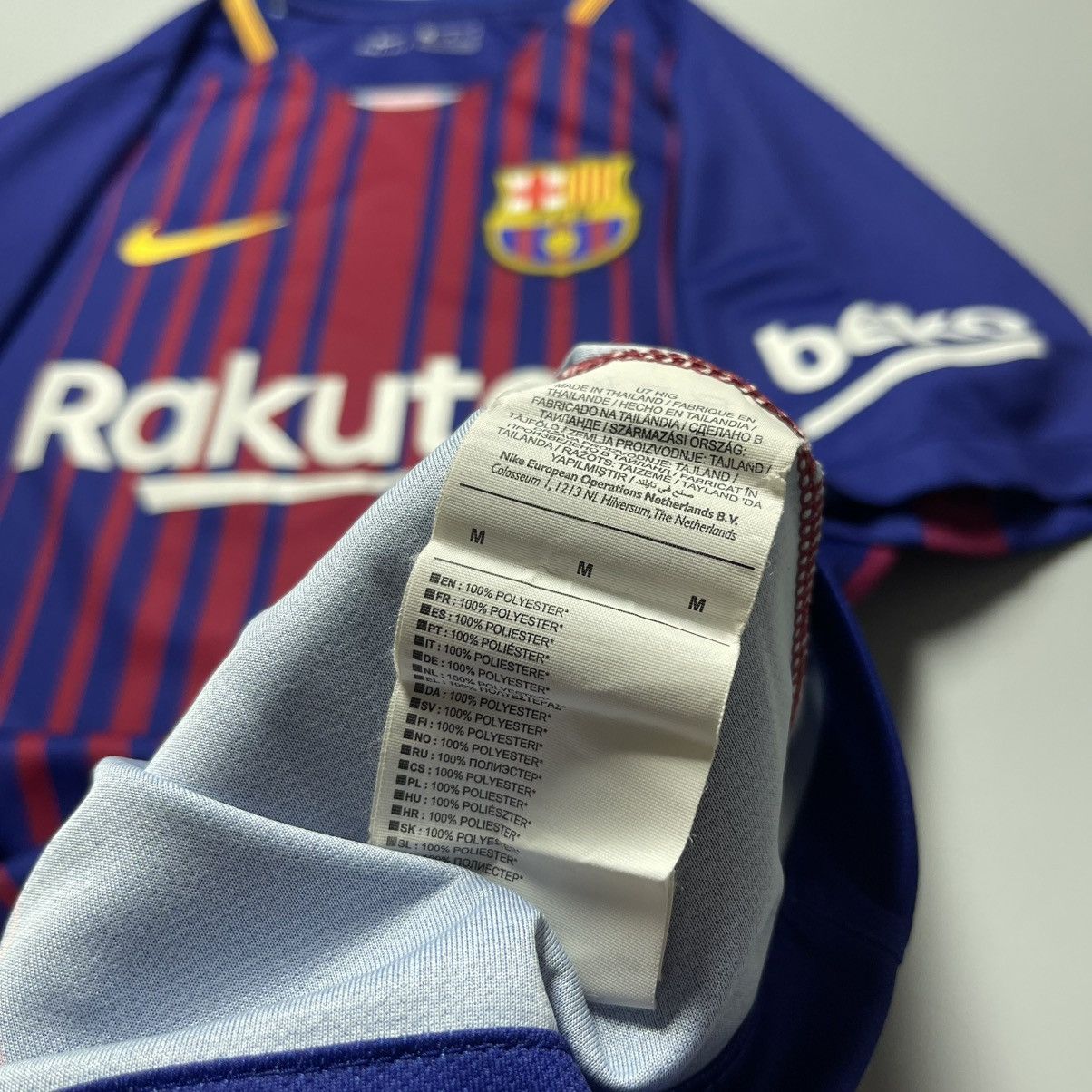 Nike BARCELONA NIKE 2017/2018 FOOTBALL HOME JERSEY #10 MESSI Size US M / EU 48-50 / 2 - 10 Thumbnail