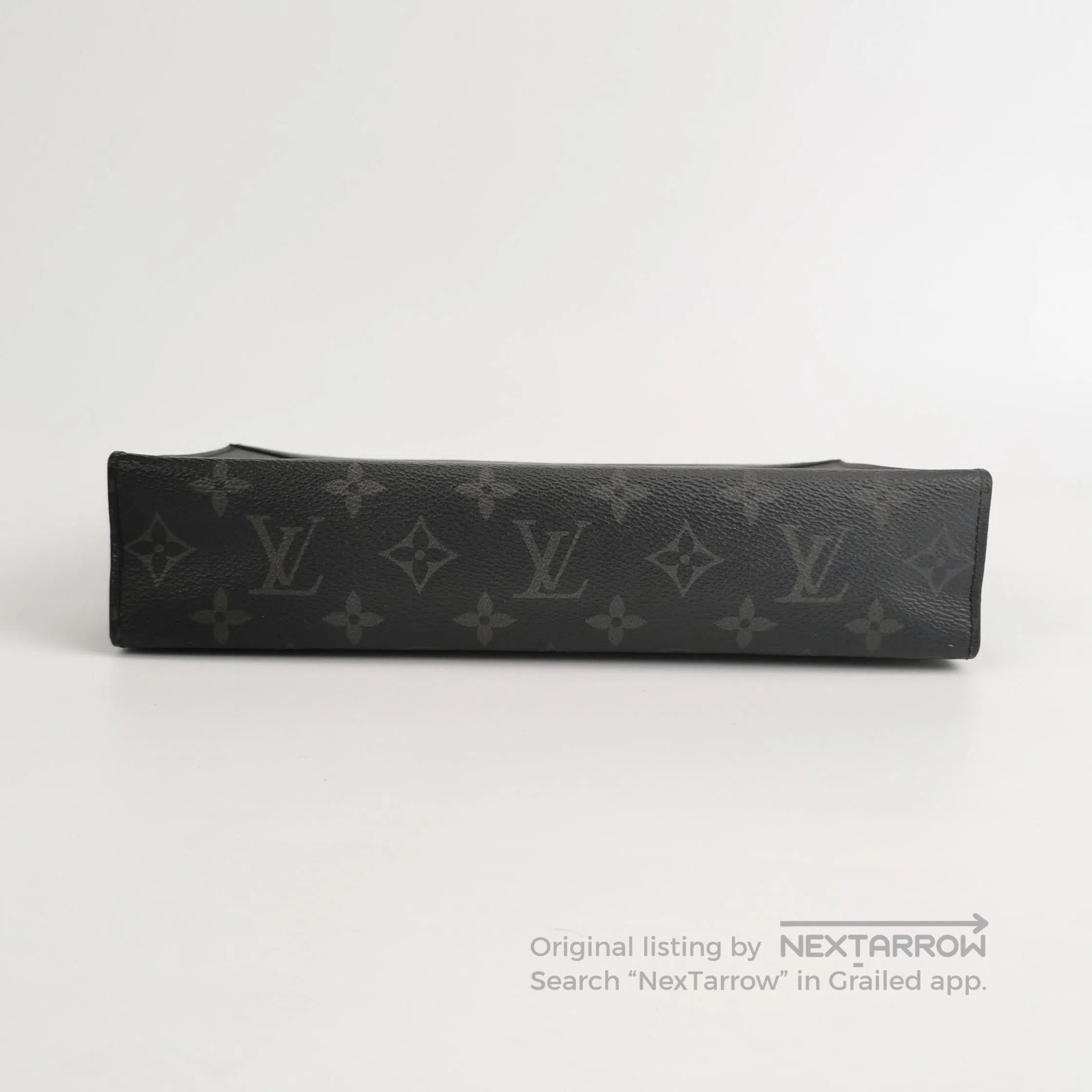 Louis Vuitton Louis Vuitton Pochette Voyage Medium Monogram Clutch. Size ONE SIZE - 2 Thumbnail