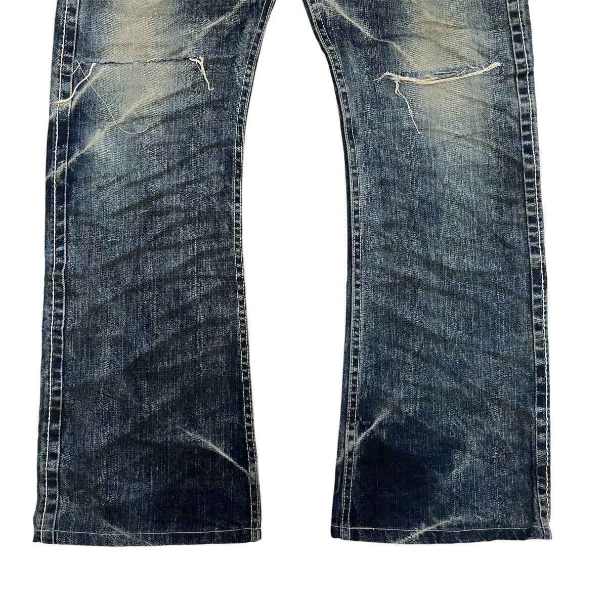 If Six Was Nine FLARED BLUE WAY CLAWMARK DISTRESSED DENIM PANT BOOTCUT JEANS Size US 32 / EU 48 - 2 Thumbnail