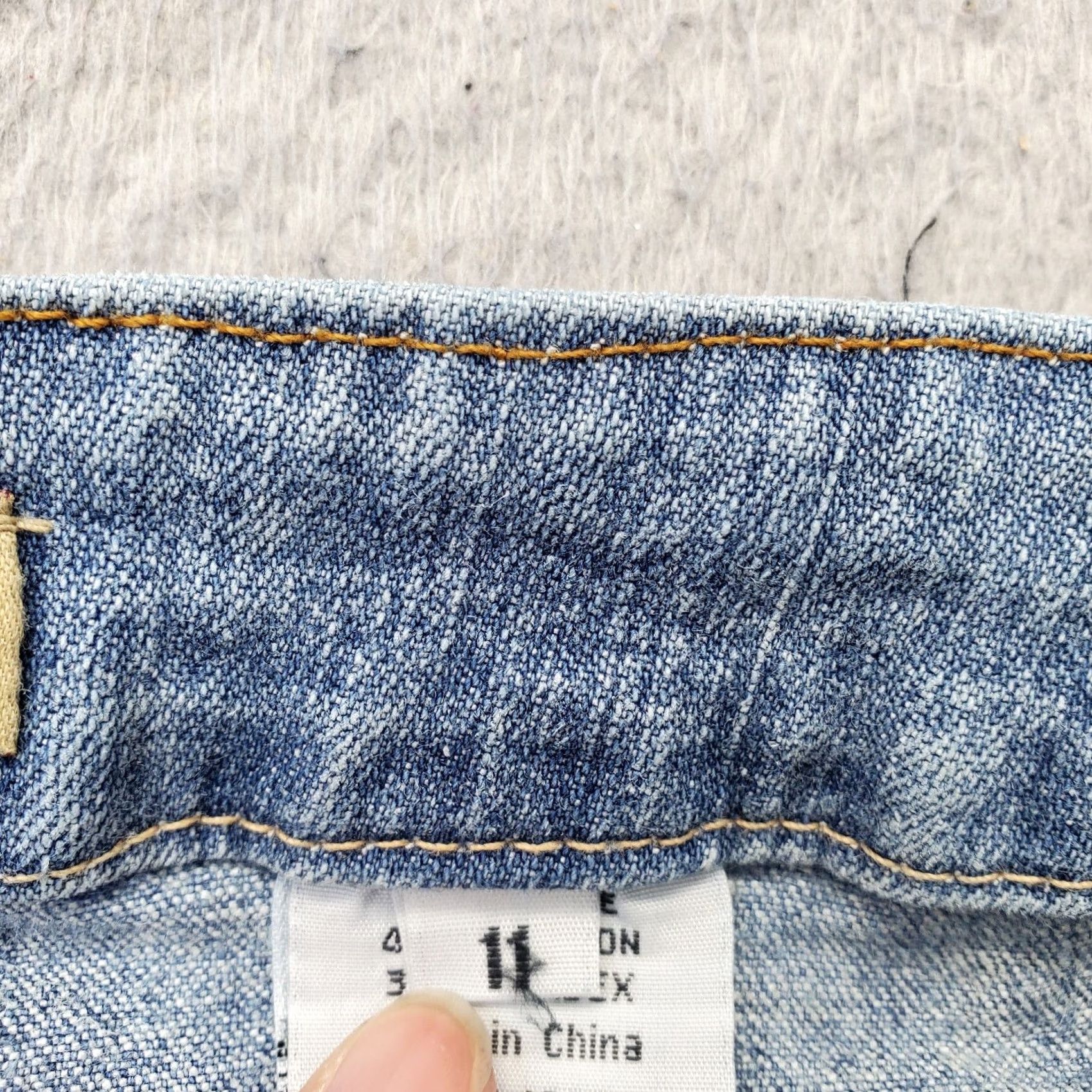 Vintage Paris Blues Jeans Womens 11 Blue Denim 5-Pocket Design Cuffed Hem Straight Leg Jeans Women’s 11 Blue Denim 5-Pocket Design Cuffed Hem Size 32" / US 10 / IT 46 - 7 Thumbnail