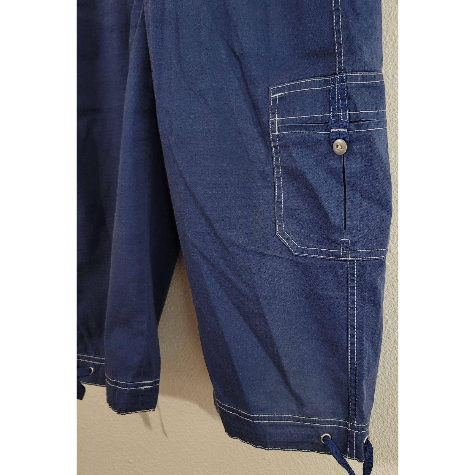 Coldwater Creek Coldwater Creek Navy Blue Capri Pants P4 Exposed Stitching Size 27" / US 4 / IT 40 - 2 Thumbnail