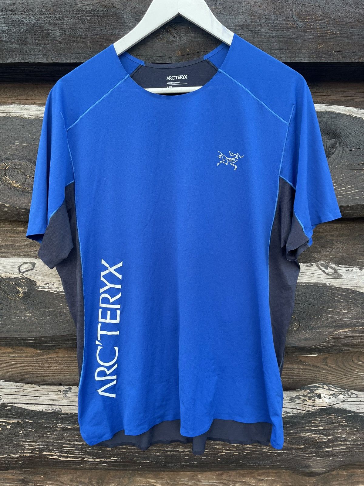 Arc'teryx Arcteryx blue t-shirt big logo jersey Size US L / EU 52-54 / 3 - 1 Thumbnail