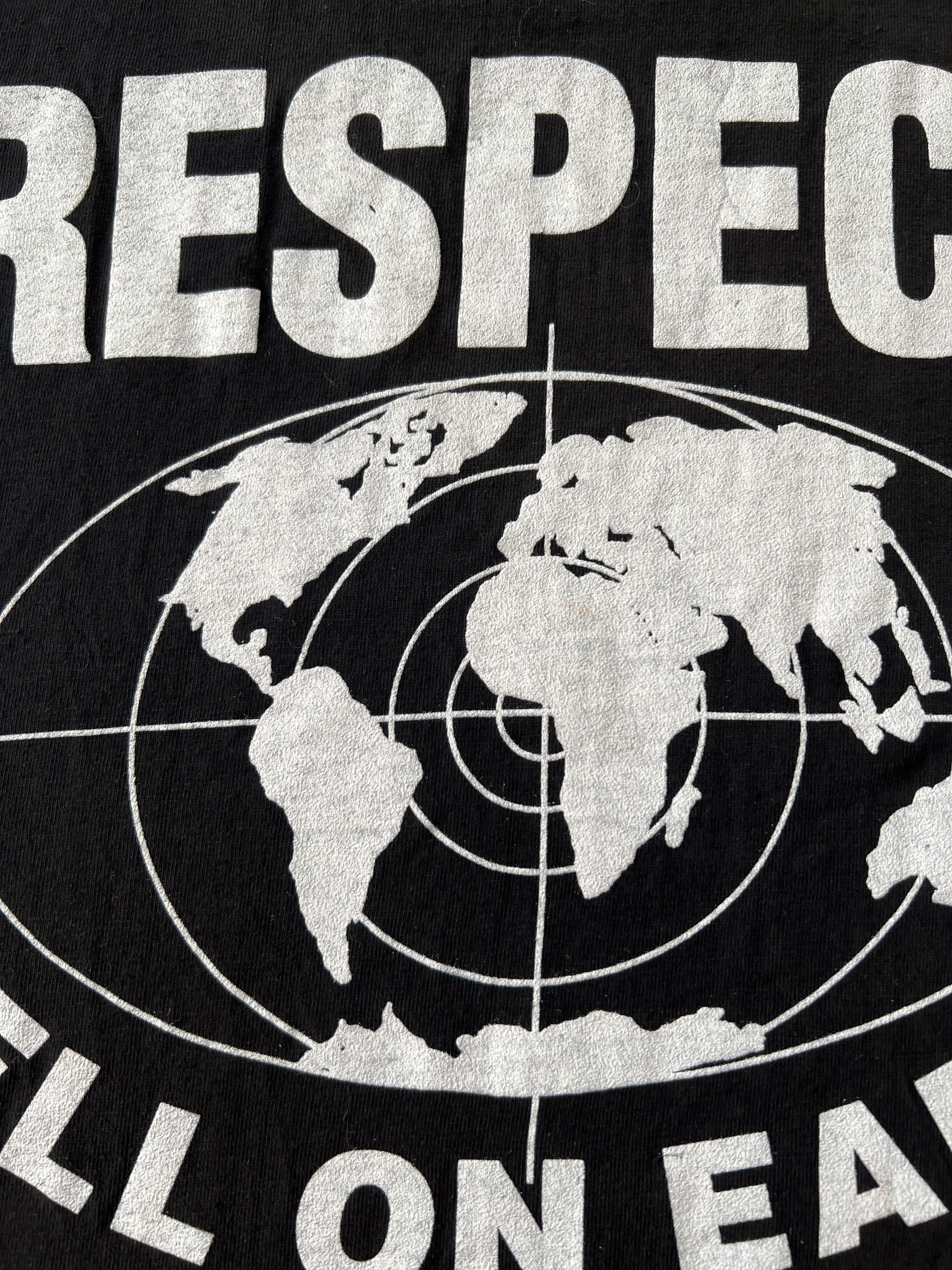 Vintage Vintage 1995 Terror Worldwide Respect Hell On Earth T-shirt Size US XL / EU 56 / 4 - 14 Thumbnail