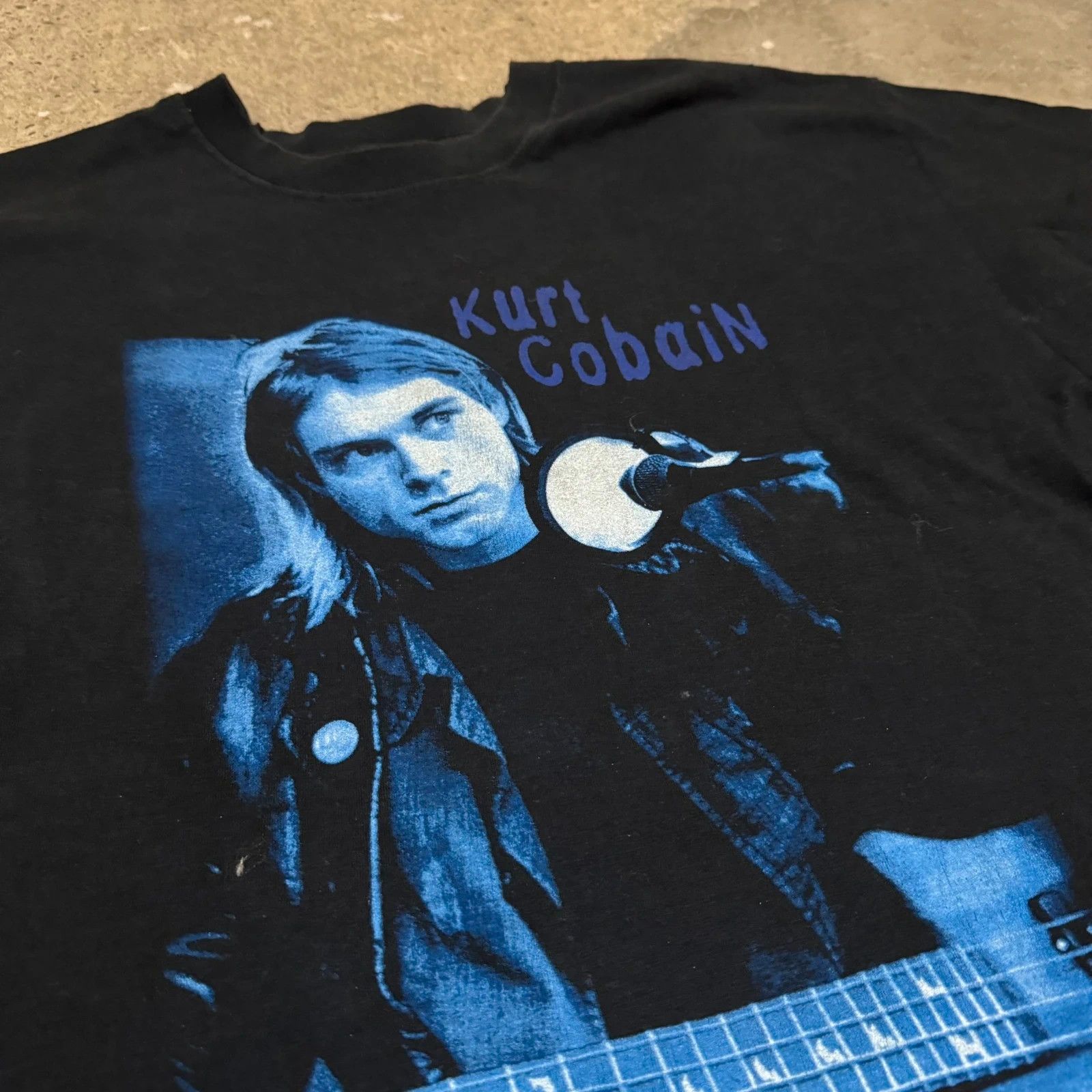 Band Tees Vintage 2000‘ Nirvana Kurt Cobain cropped boxy t-shirt Size US XL / EU 56 / 4 - 4 Thumbnail