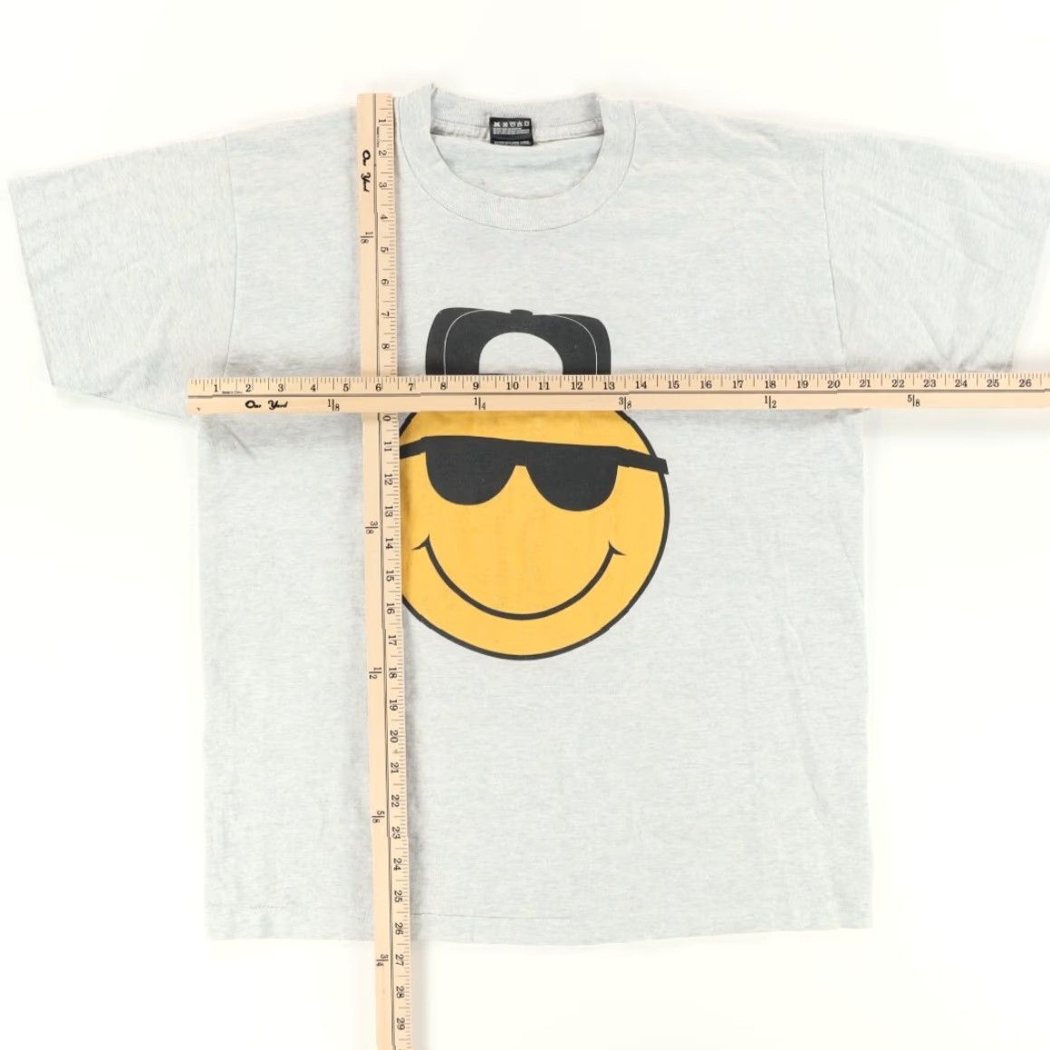 Fruit Of The Loom VINTAGE Fruit of the Loom Shirt Gray Mens L VTG Cool Smiley Face Shades Solid T-Shirt Size US L / EU 52-54 / 3 - 3 Thumbnail
