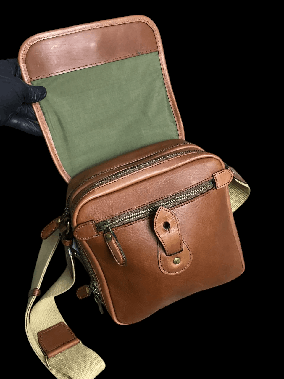 Head Porter Silver Lake Club Leather Mix Canvas Like New Sling Bag Size ONE SIZE - 13 Thumbnail