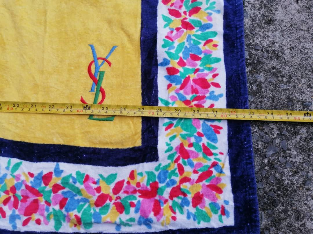 Yves Saint Laurent Yves Saint Laurent Made In Japan Nice Design Towel Size ONE SIZE - 4 Thumbnail