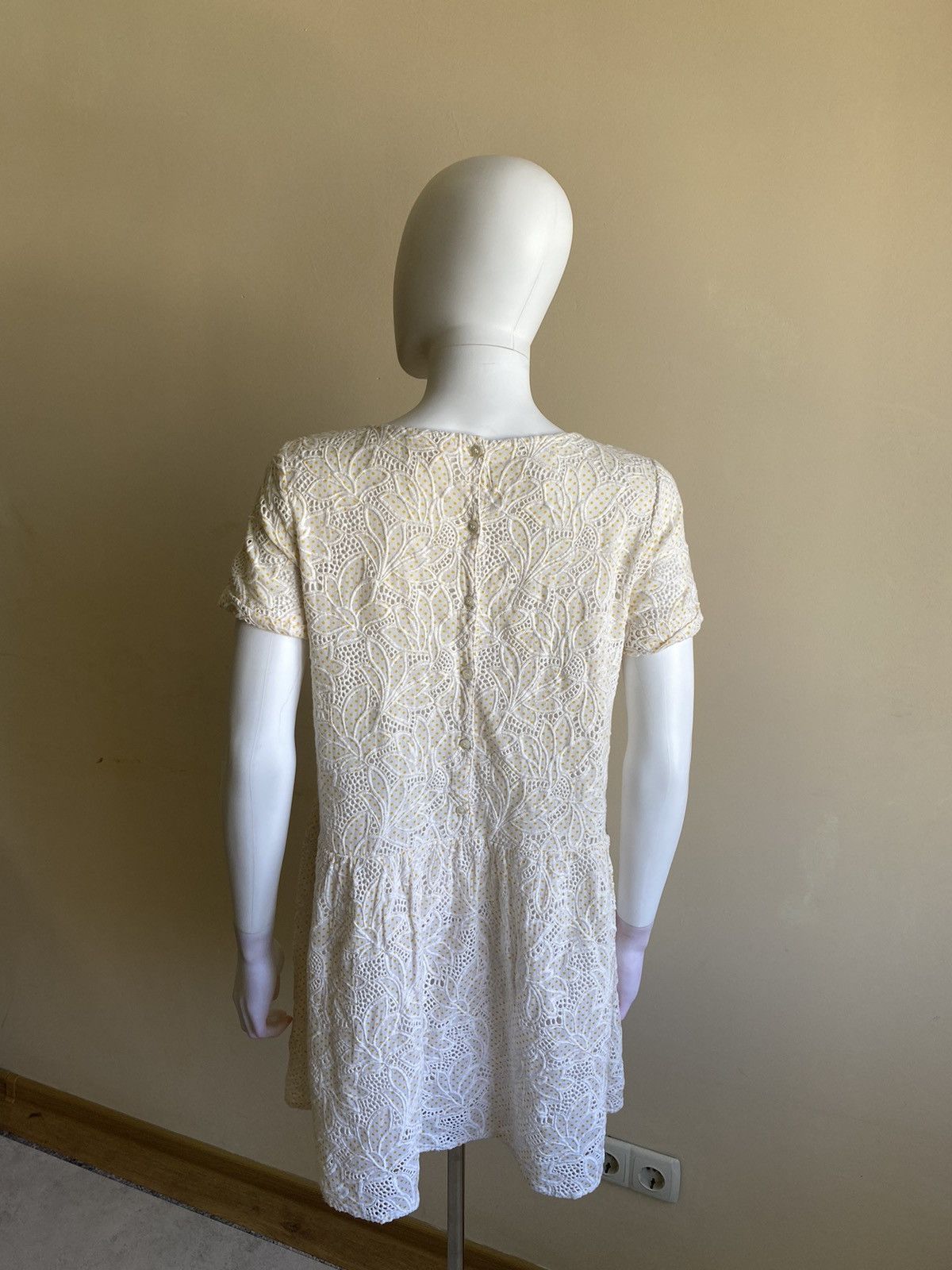 Sezane Sezane Embroidered Floral Ivory Polka Dot Mini Dress Size XS / US 0-2 / IT 36-38 - 9 Thumbnail