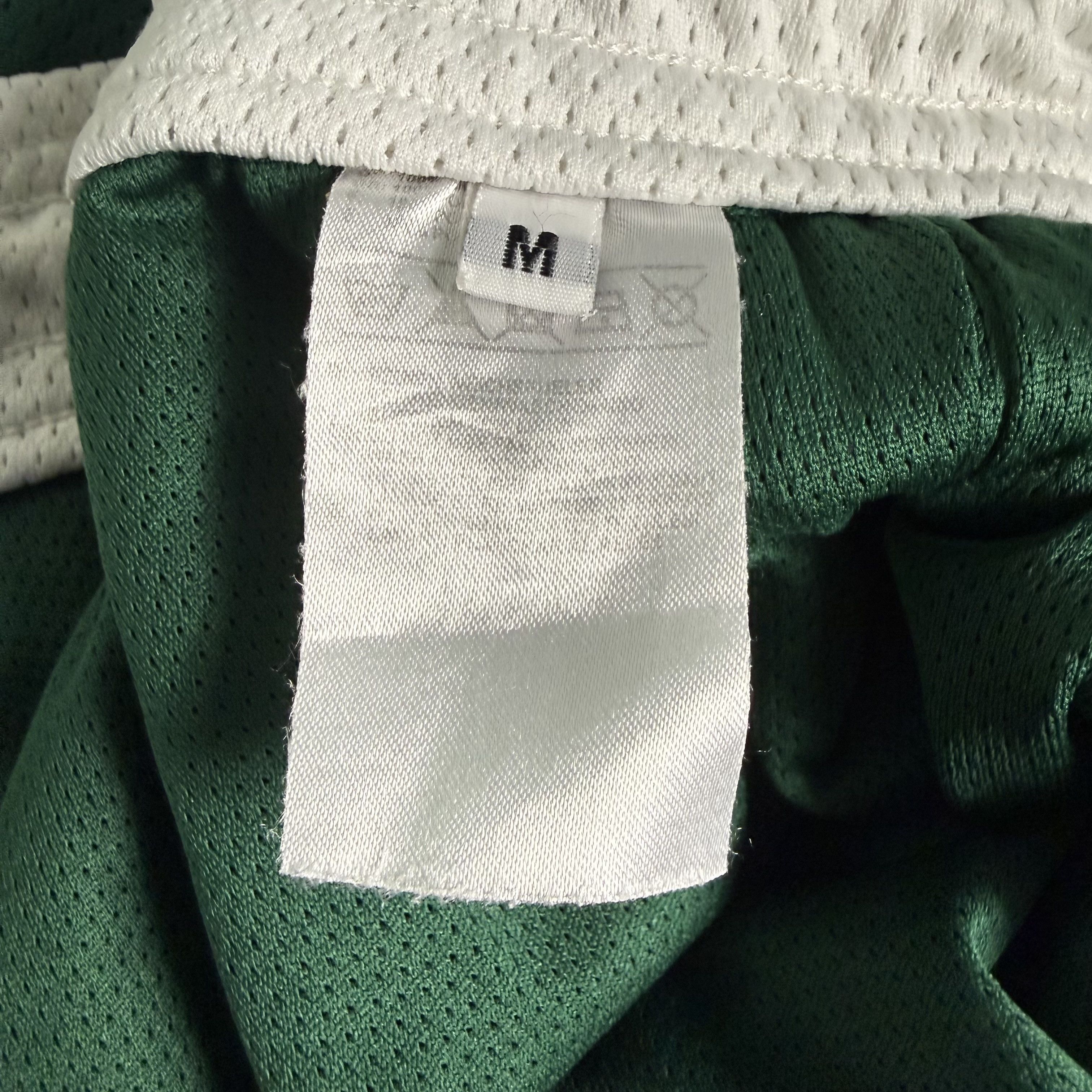 Mitchell & Ness 🔥RARE🔥Vintage Boston Celtics Swingman Short (M) Size US 34 / EU 50 - 8 Thumbnail