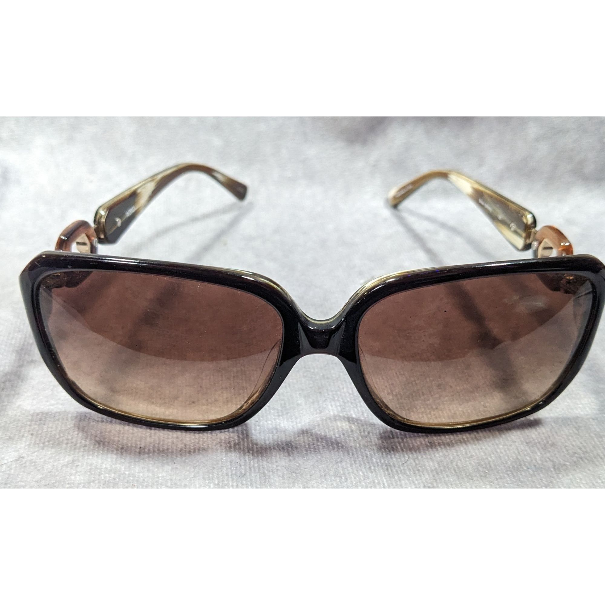 XOXO XOXO Retro Y2K Style Brown And Gold Sunglasses Model X2325 Size ONE SIZE - 1 Thumbnail