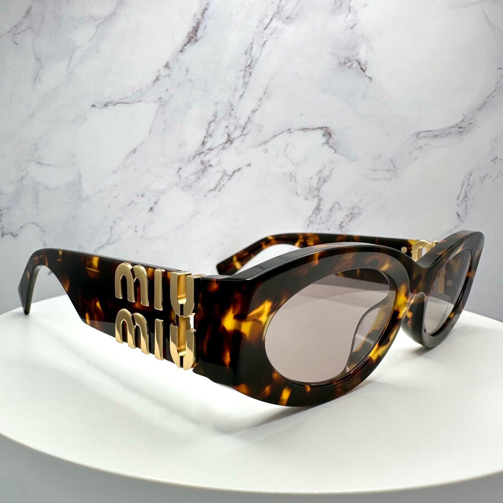Miu Miu New MIU MIU Sunglasses Brown Tortoise Shell Oval Gold Logo Size ONE SIZE - 14 Thumbnail