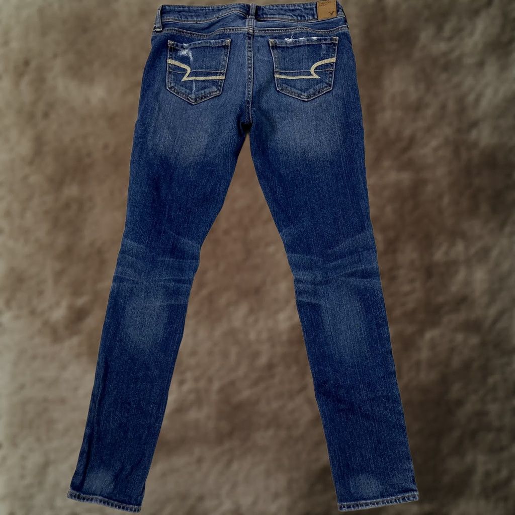 American Eagle Outfitters AEO American Eagle Slouchy Skinny Jeans 2 Blue Distressed Rip Stretch Denim Jeans Women XS- Regular Slim 30in Inseam Belt Loops Distressed Size 26" / US 2 / IT 38 - 1 Thumbnail