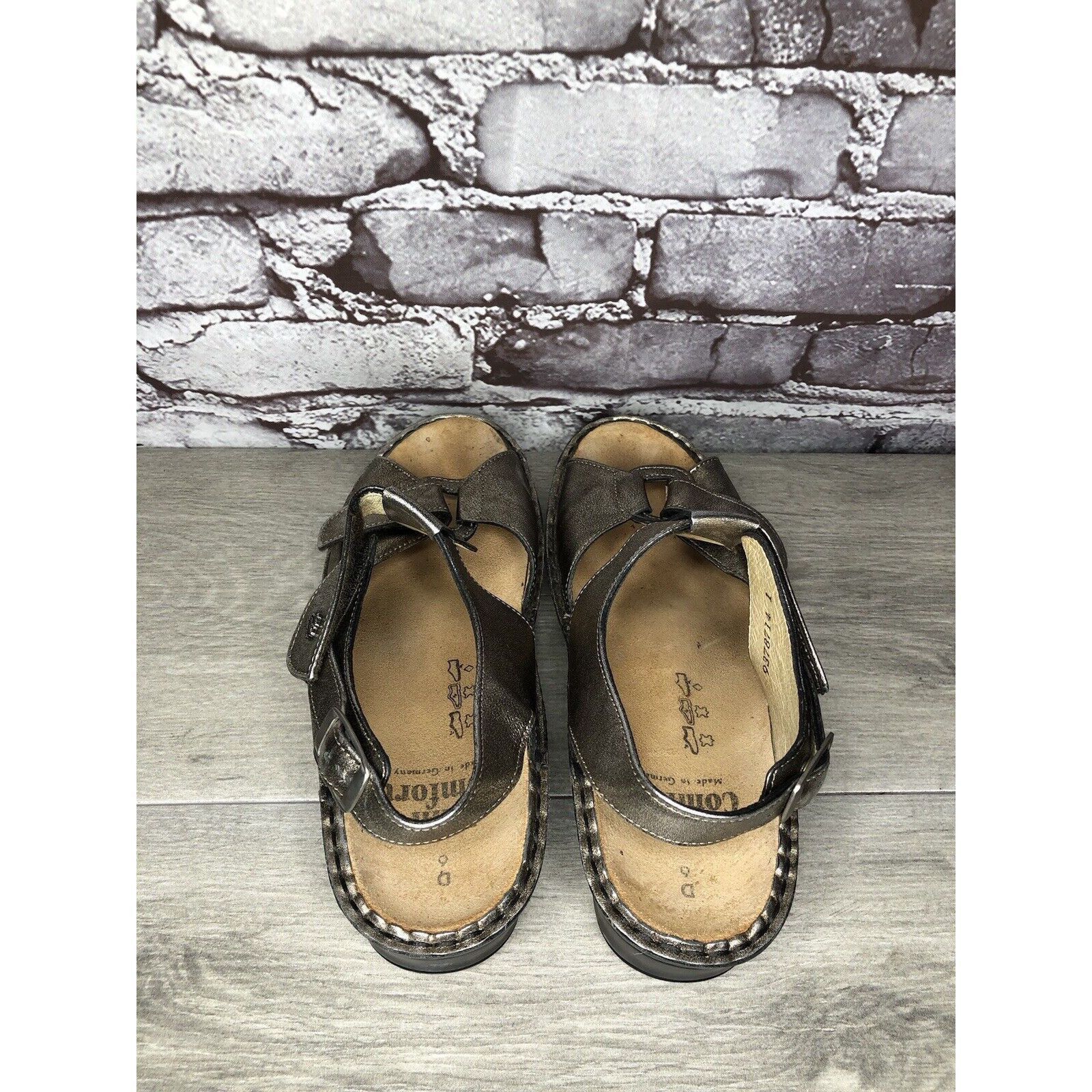 Other FINN COMFORT Adana Pewter Metallic Leather Strap Wedge Sanda Size US 8 / IT 38 - 5 Thumbnail