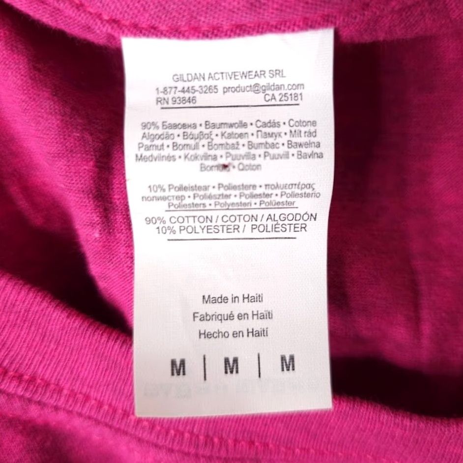 Gildan VINTAGE this item is not vintage Size US M / EU 48-50 / 2 - 5 Thumbnail