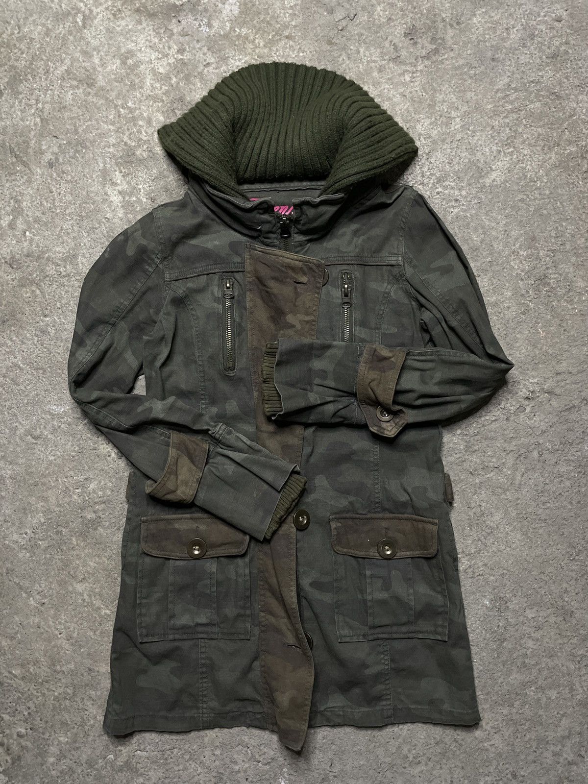 Japanese Brand 2000’s Public Space - Apocalypse Style Camo Parka Size US M / EU 48-50 / 2 - 3 Thumbnail