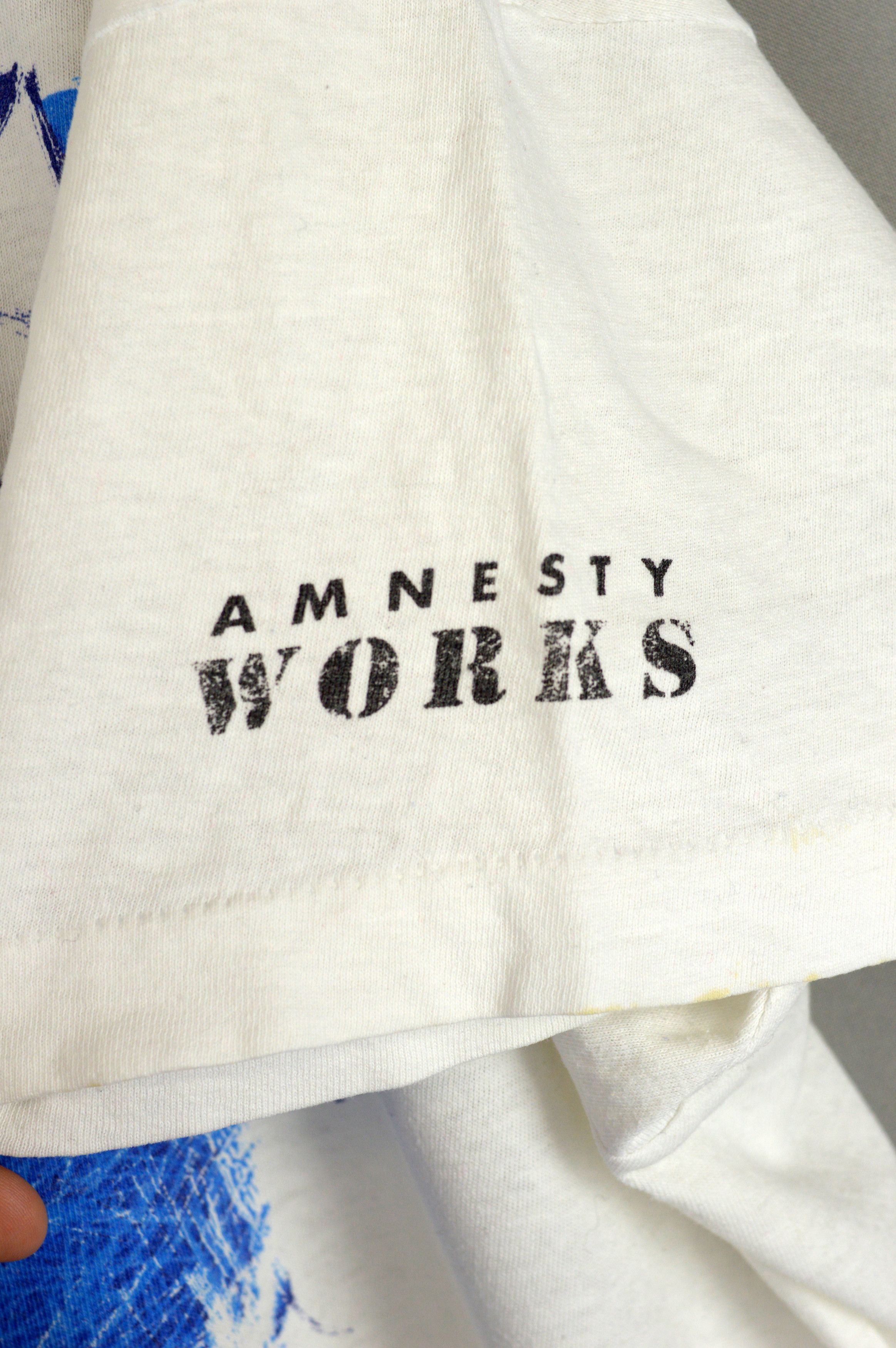 Vintage Vintage Amnesty International Amnesty Works 90s t shirt Size US XL / EU 56 / 4 - 3 Thumbnail