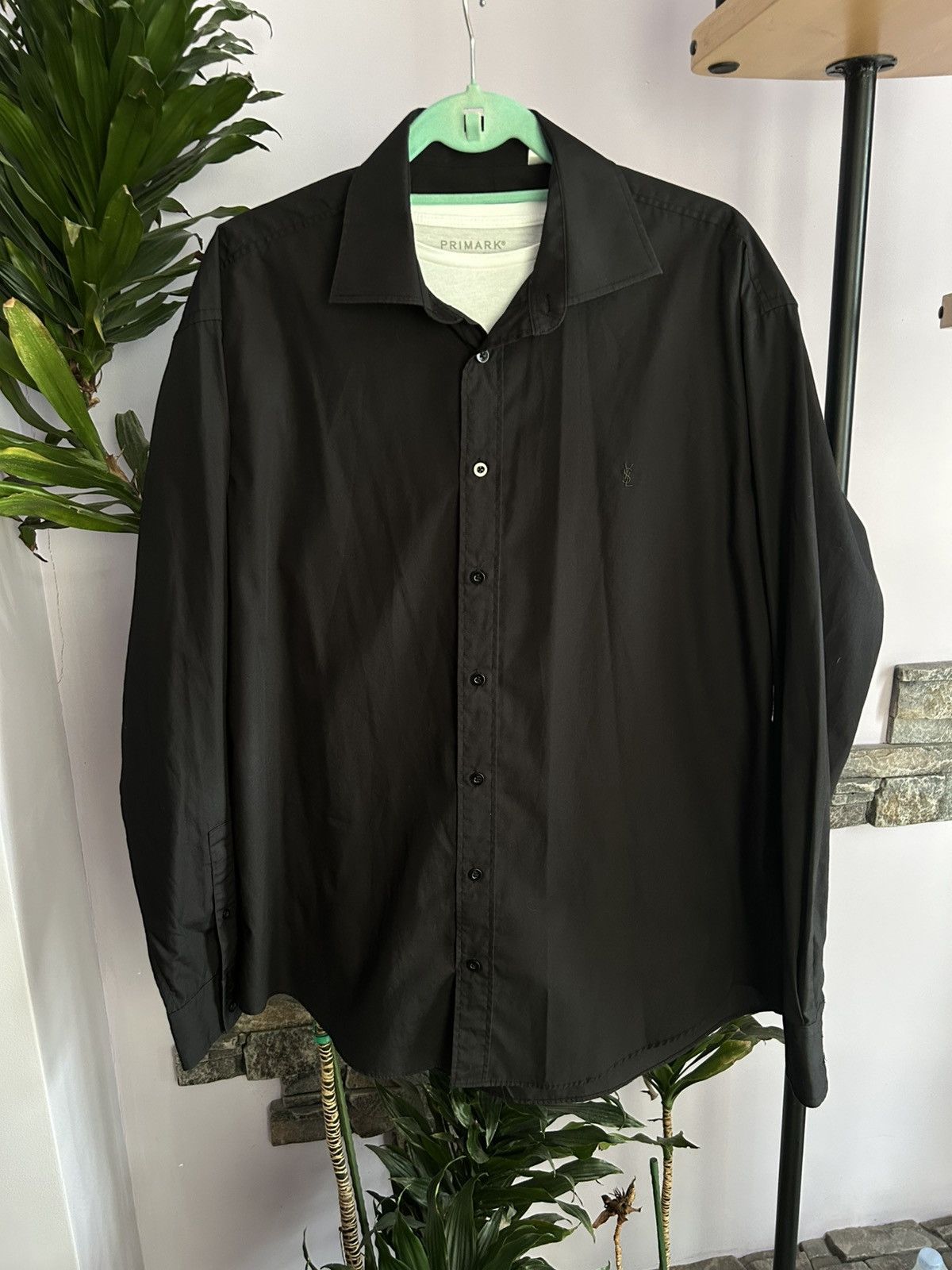 Yves Saint Laurent Ysl Yves saint laurent Button Up Black Shirt logo Size US XL / EU 56 / 4 - 2 Thumbnail