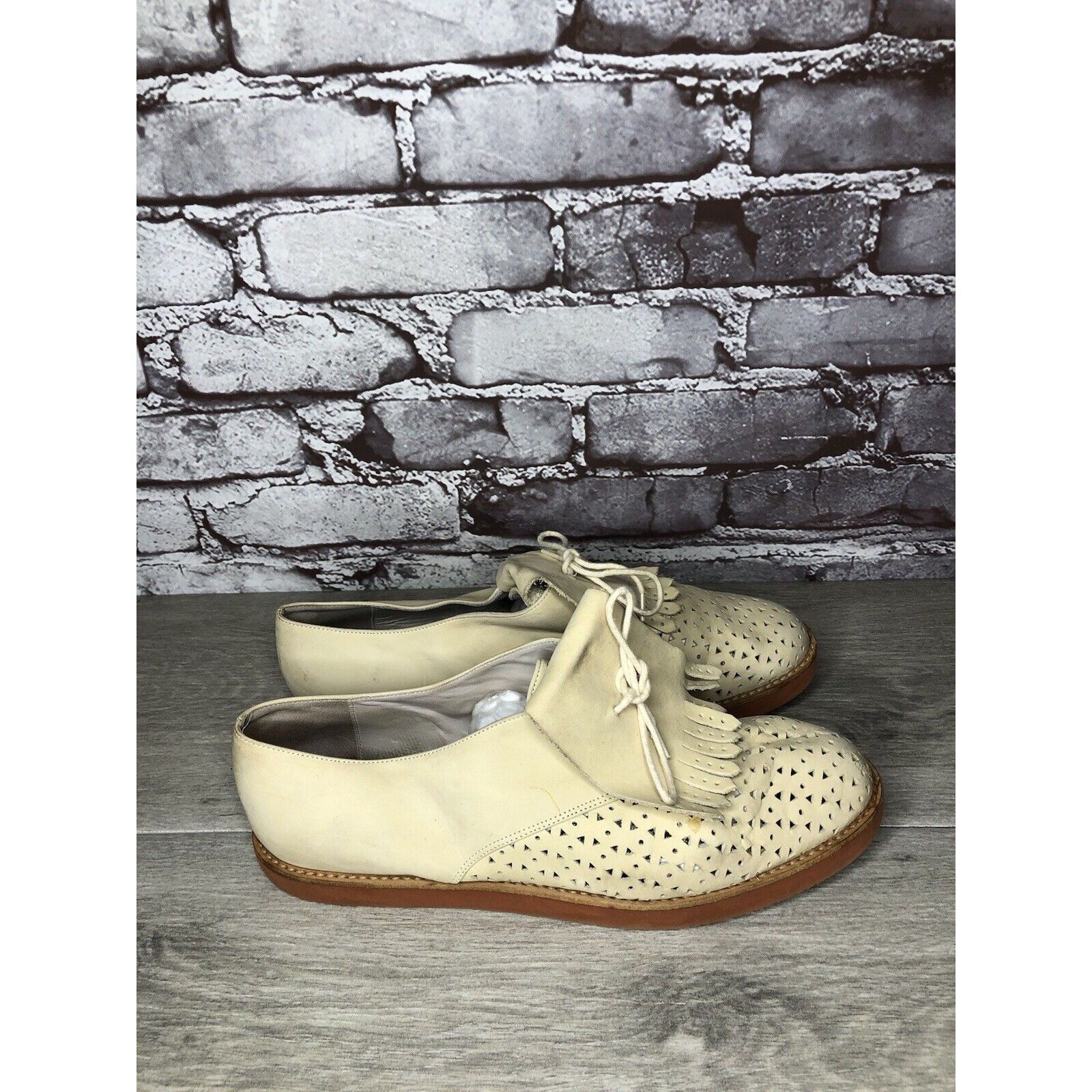 DKNY DKNY Beige Nubuck Leather Kiltie Perforated Lace Up Oxfords Size US 10 / IT 40 - 3 Thumbnail