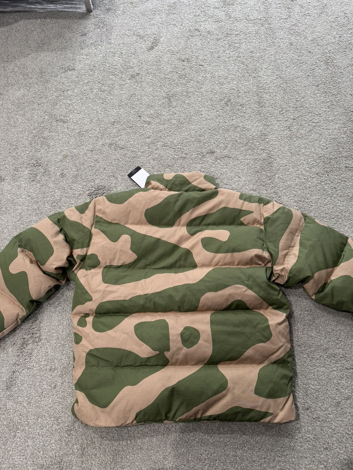 Jordan Brand Nike Air Jordan Green Tan Camo Down Puffer Jacket Brand New Size US M / EU 48-50 / 2 - 3 Thumbnail