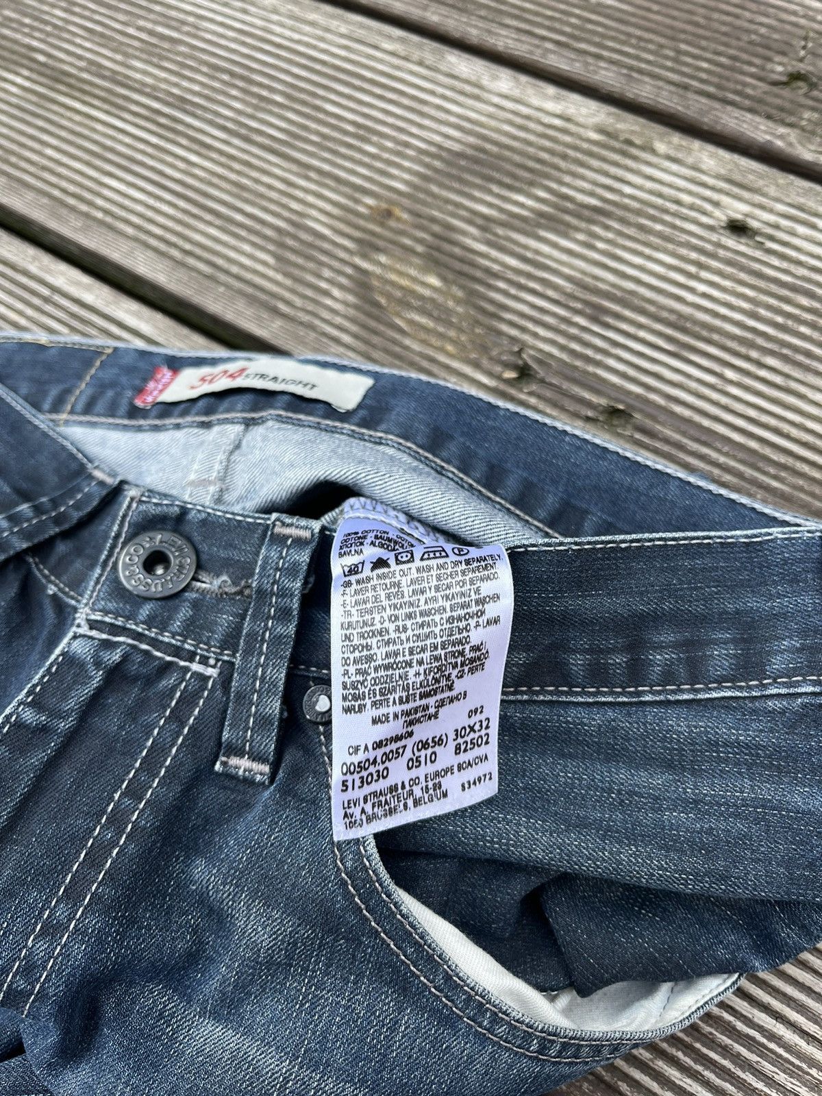 Levi's Vintage 00s Levis 504 Navy Faded Blue Jeans Pants 30x32 Size US 30 / EU 46 - 7 Thumbnail