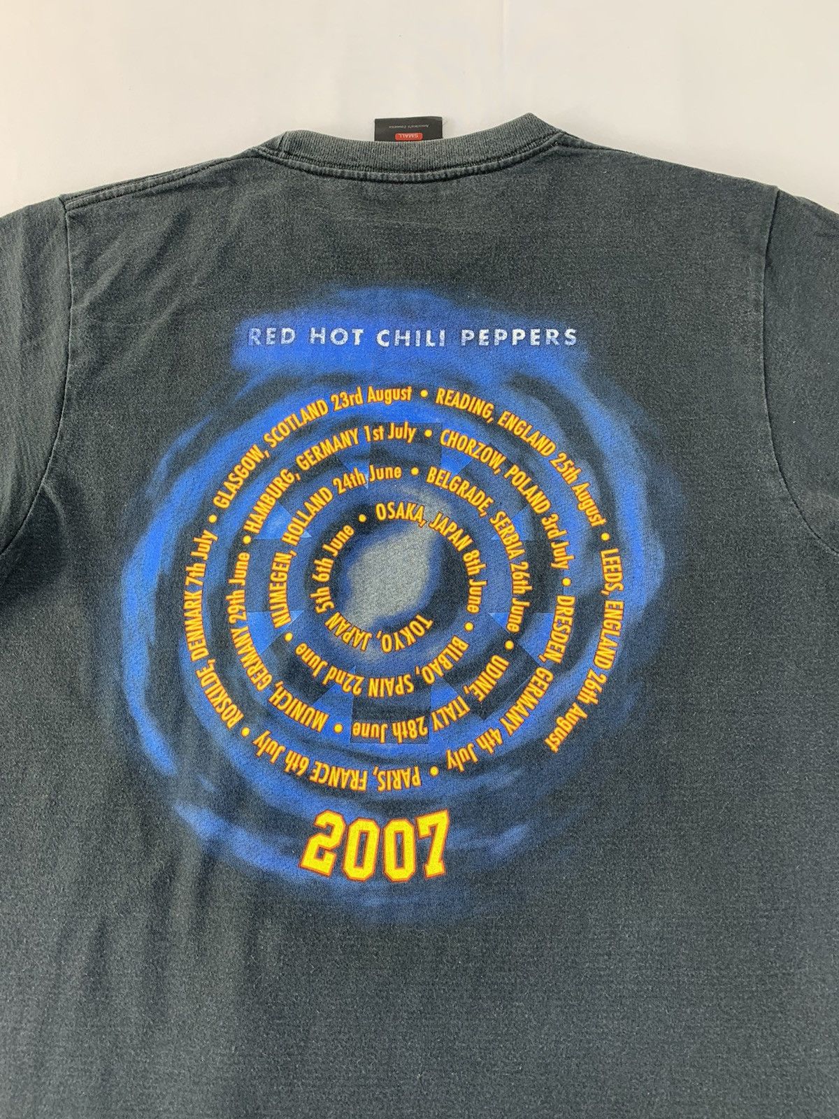 Band Tees Vintage Red Hot Chili Peppers Stadium Arcadium World Tour 07 Size US S / EU 44-46 / 1 - 5 Thumbnail