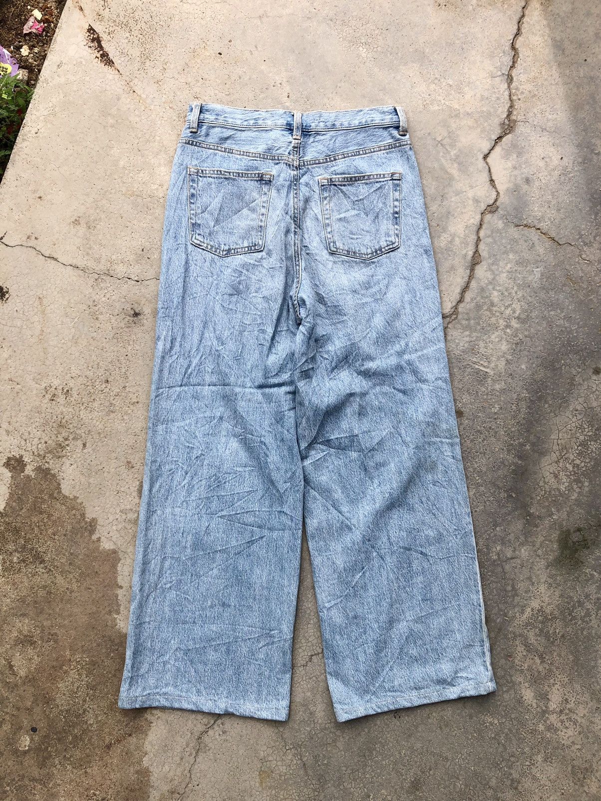 GU BAGGY DISTRESSED DENIM BY GU Size US 29 - 5 Thumbnail