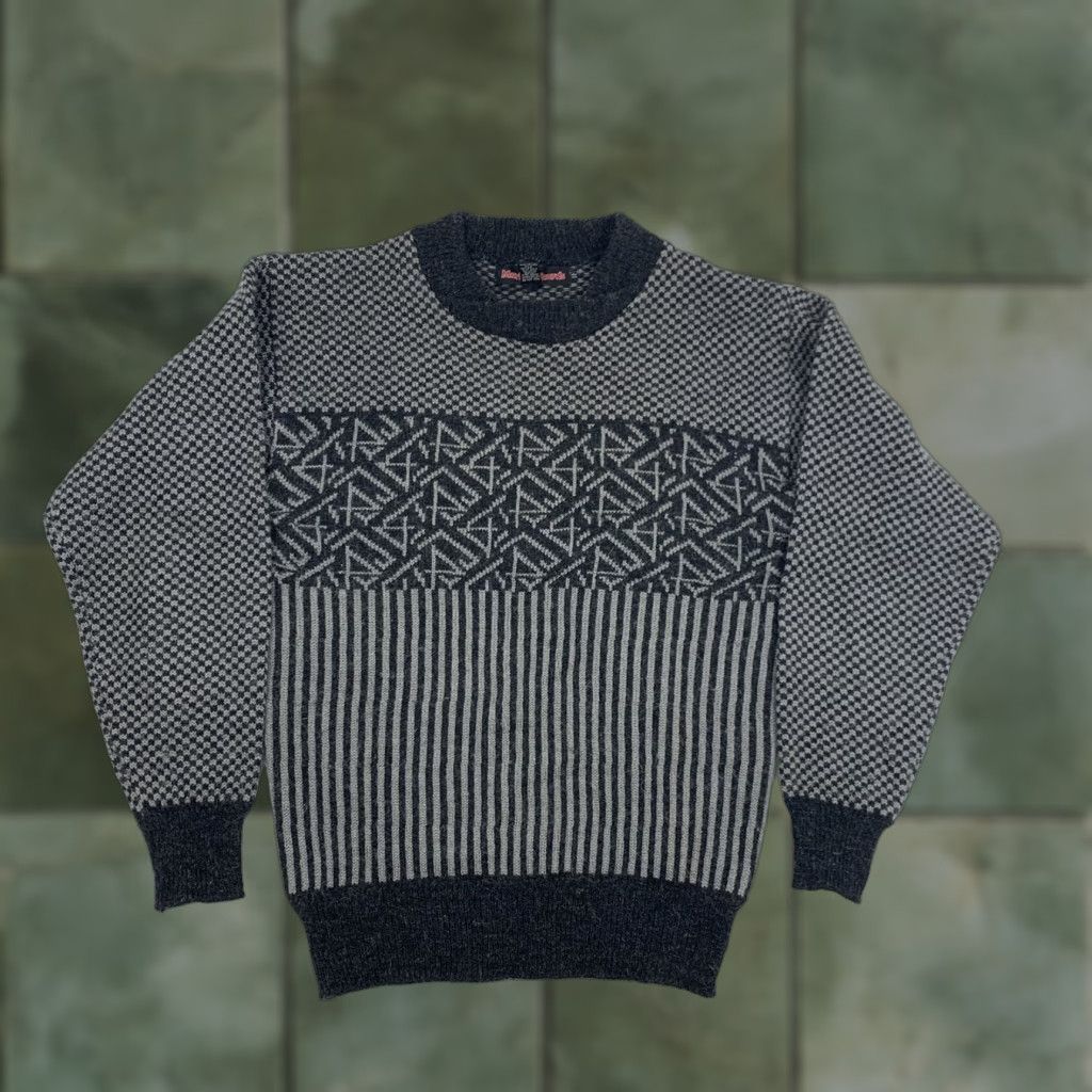 Vintage VINTAGE Mark Richards Sweater Adult Medium Knit Gray Black Crewneck 90s Mens Pullover Wool-free 90s Theme Size US M / EU 48-50 / 2 - 1 Thumbnail