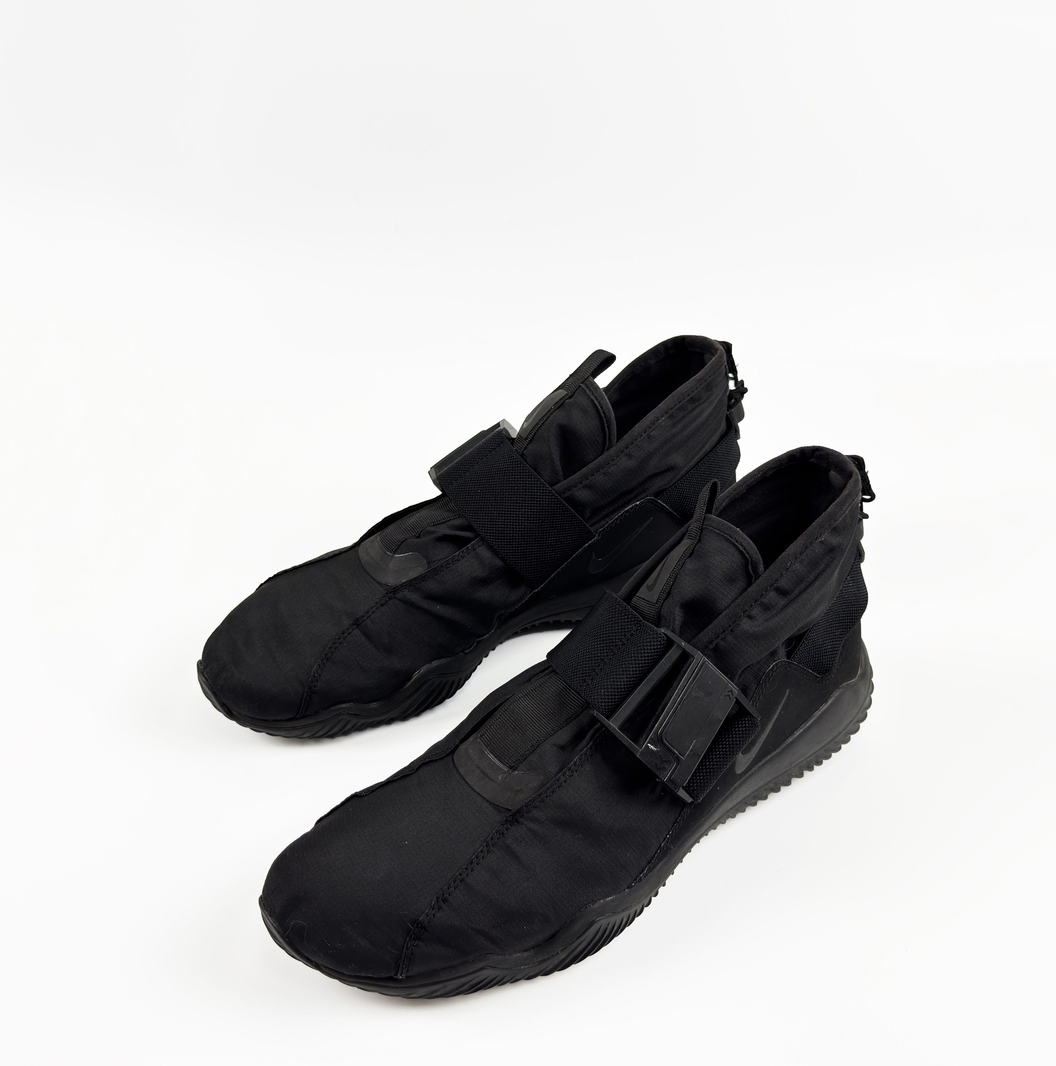 Nike NIKE Komyuter QS Triple Black Tech Wear Sneakers Size US 10.5 / EU 43-44 - 2 Thumbnail
