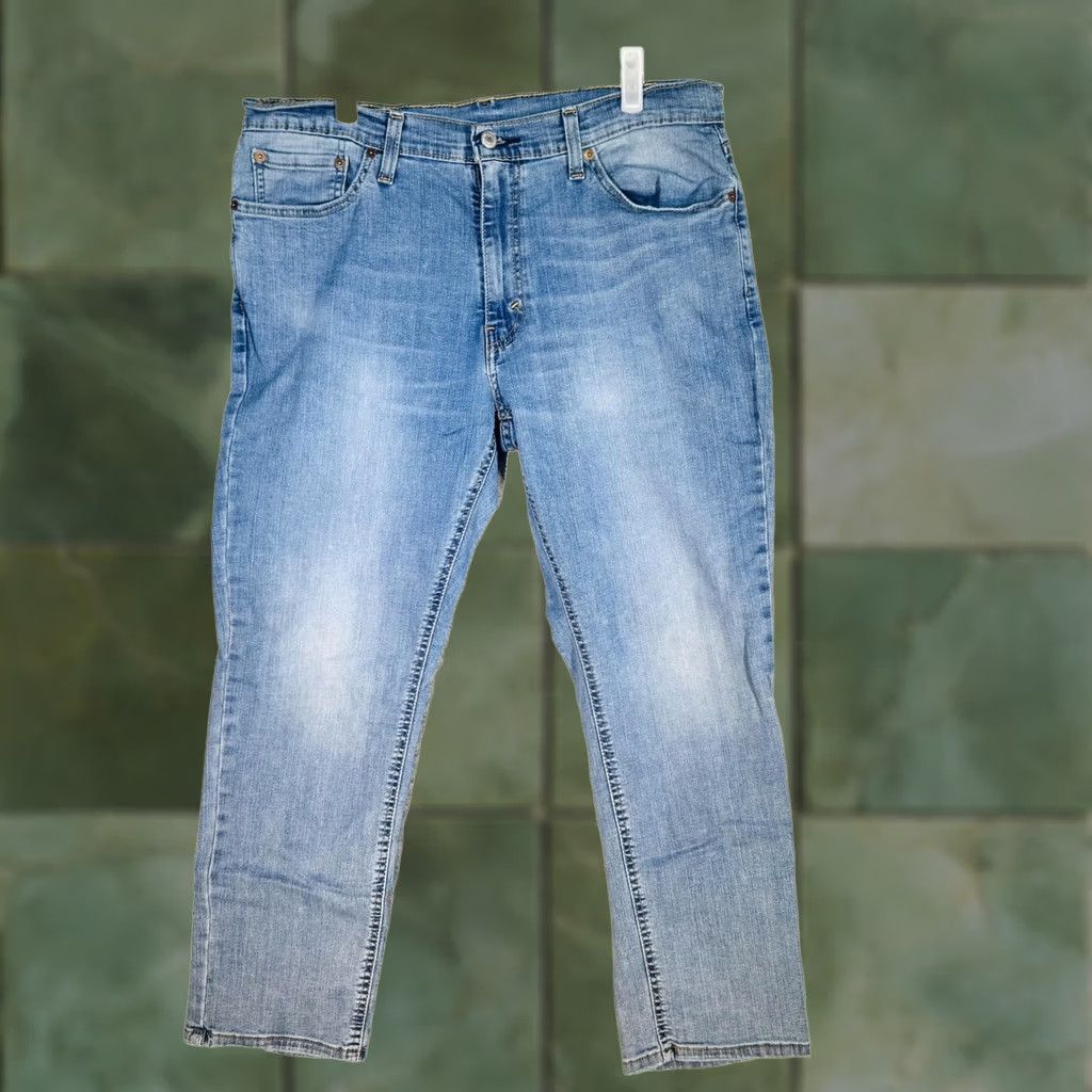 Levi's Levi's 541 Jeans Mens 36x29 Blue Light Wash Athletic Taper Stretch Denim Size US 36 / EU 52 - 1 Thumbnail