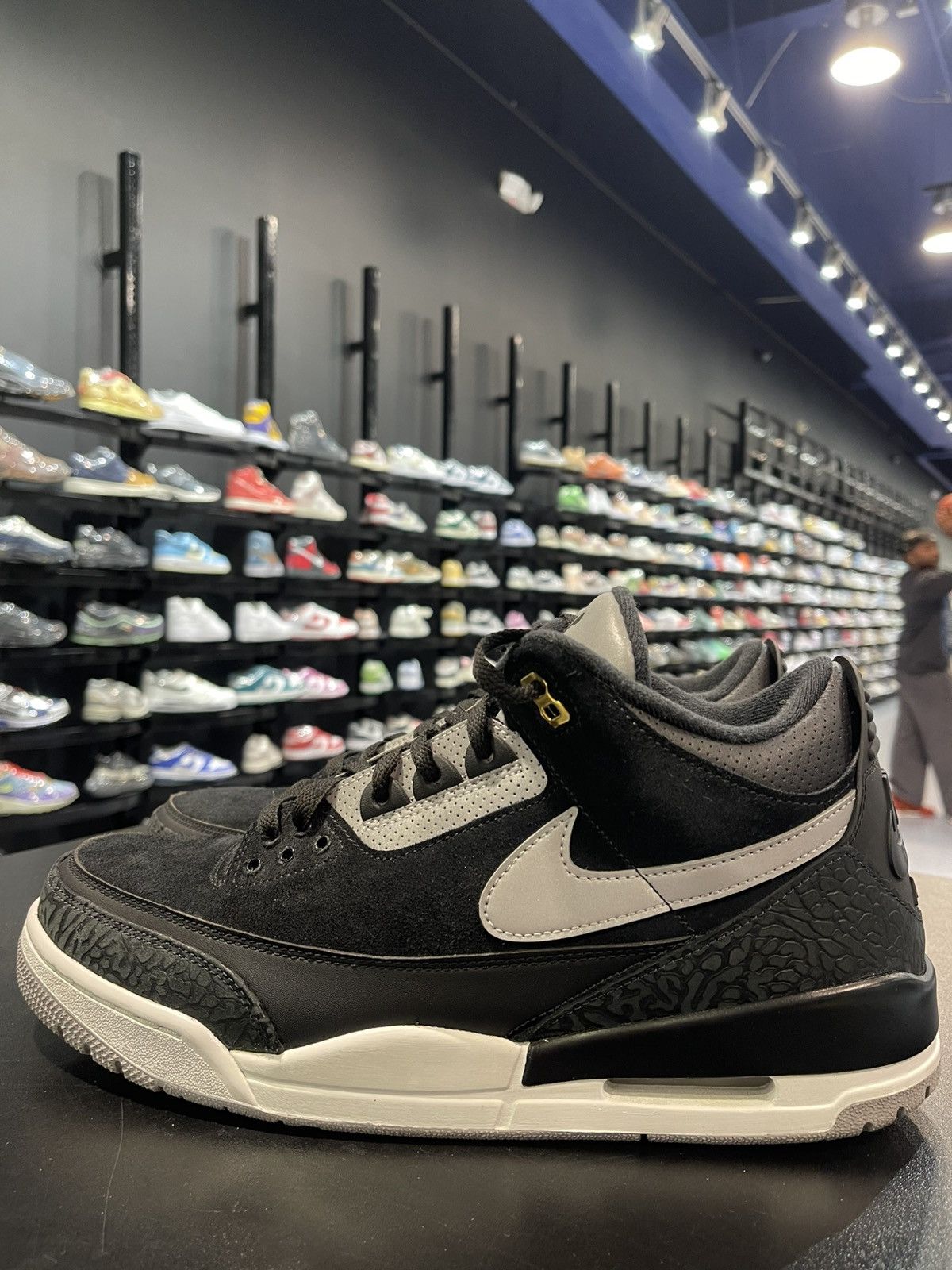 Jordan Brand Size 13 - Jordan 3 Retro Tinker Black Cement Gold Size US 13 / EU 46 - 1 Thumbnail