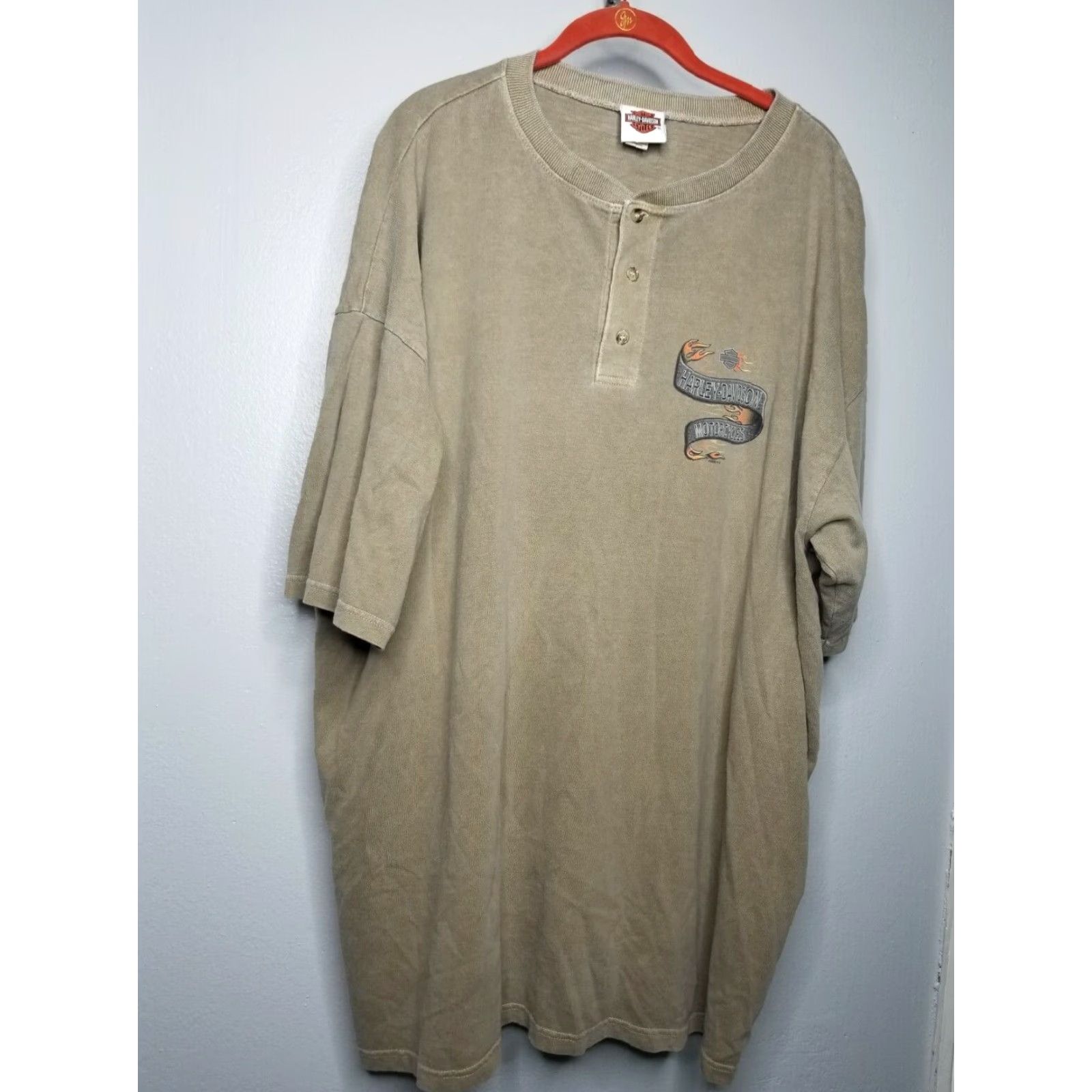 Harley Davidson Harley-Davidson T-Shirt Mens 3XL Henley Crew Neck Short Sleeve Beige Logo Retro Sioux Falls SD R.K. Stratman Size US XXL / EU 58 / 5 - 2 Thumbnail