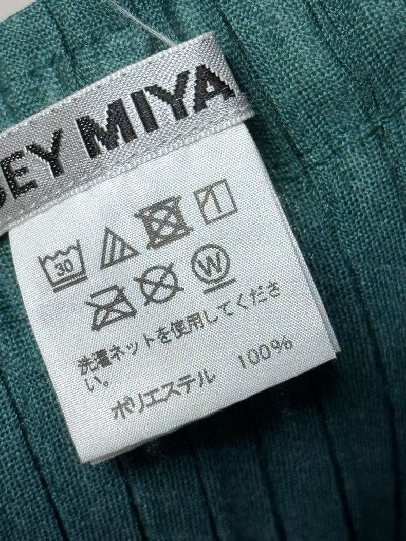 Issey Miyake Issey Miyake size:2 Green mainline pleated top Size XS / US 0-2 / IT 36-38 - 7 Thumbnail