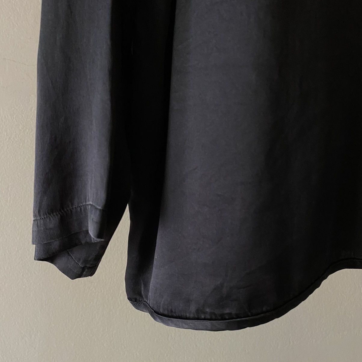 Yves Saint Laurent YVES SAINT LAURENT Black Pocket Shirt with White Buttons Size M / US 6-8 / IT 42-44 - 6 Thumbnail
