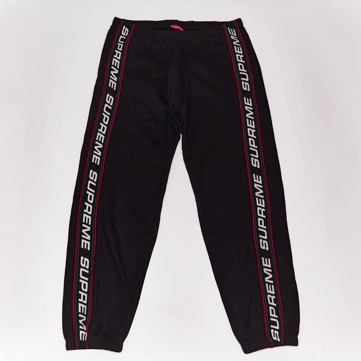 SUPREME TEXT RIB SWEATPANT