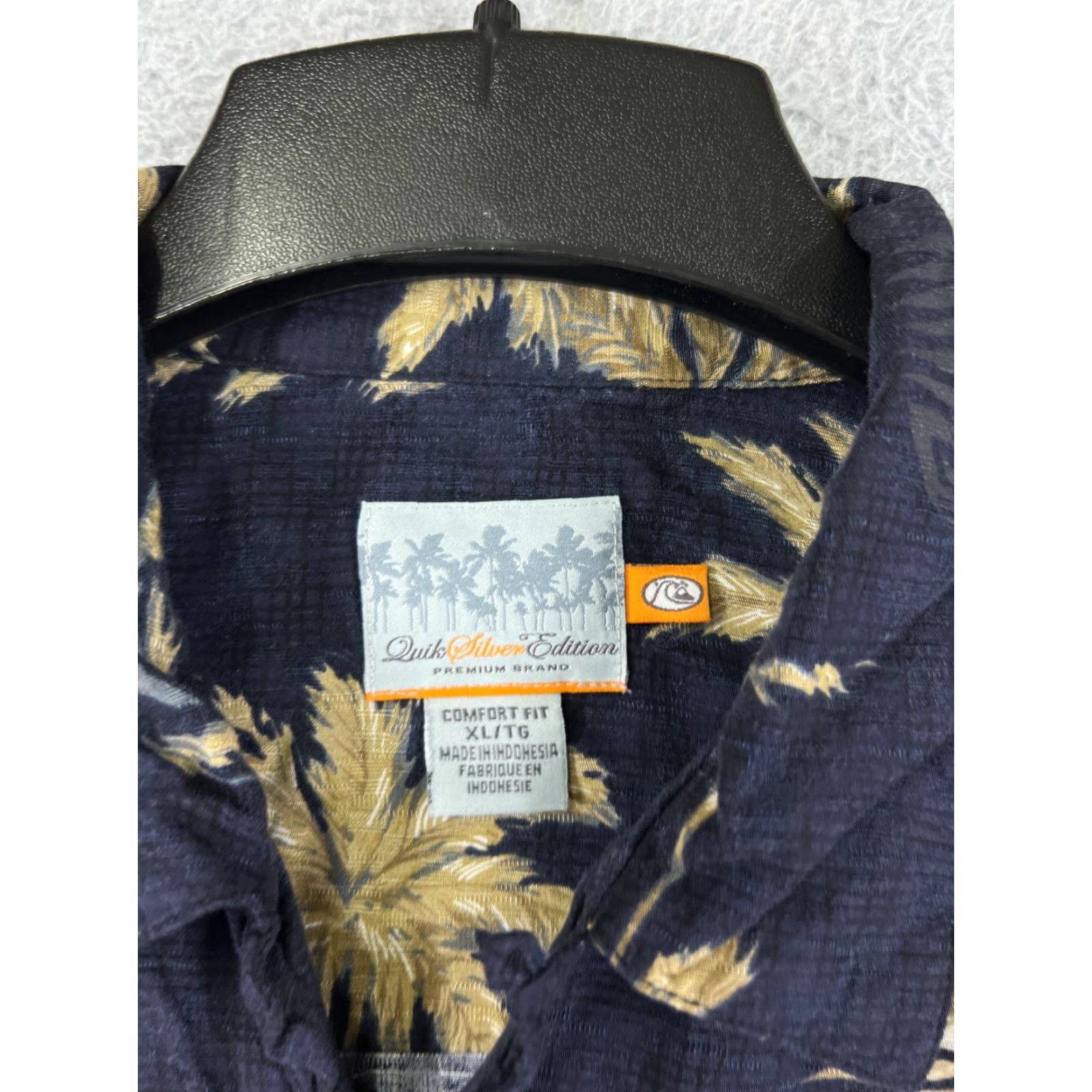Quiksilver Quiksilver Shirt Mens XL Blue Palm Print Floral Hawaiian Button-Up Size US XL / EU 56 / 4 - 3 Thumbnail