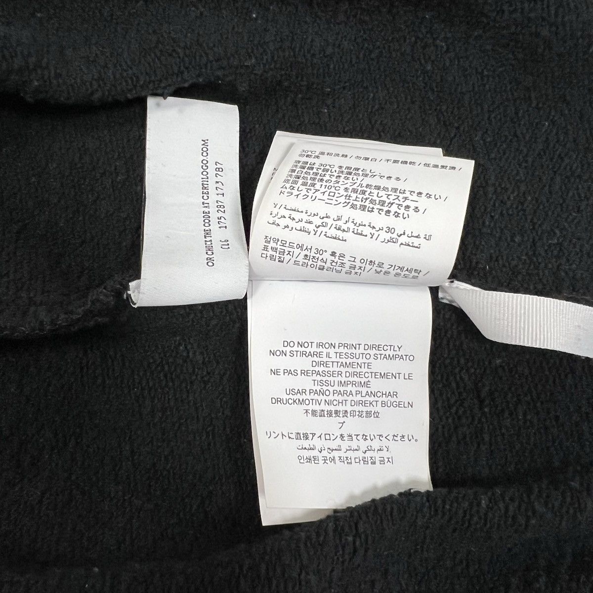 Off-White OFF-WHITE FW21 CARAVAGGIO ARROW PRINTED CREWNECK Size US S / EU 44-46 / 1 - 9 Thumbnail