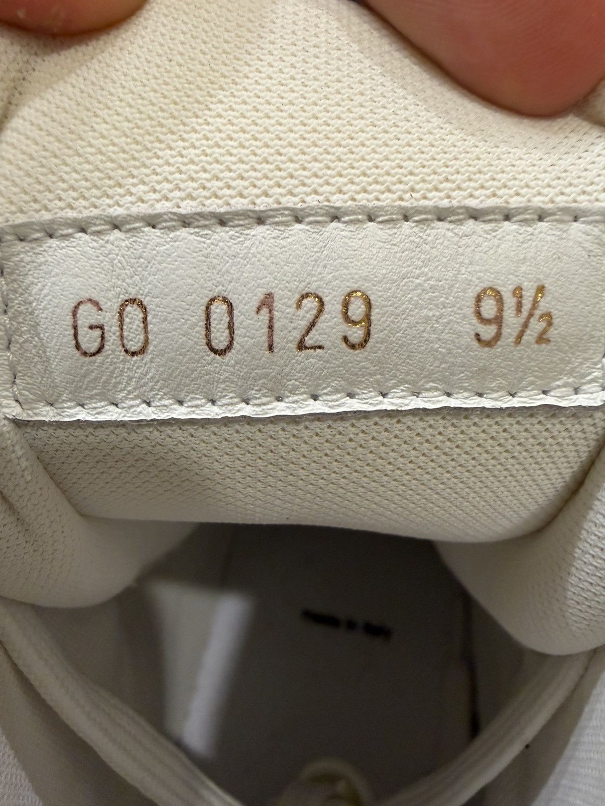 Louis Vuitton Louis Vuitton High Top Trainer Sneaker - White Size US 9.5 / EU 42-43 - 8 Thumbnail