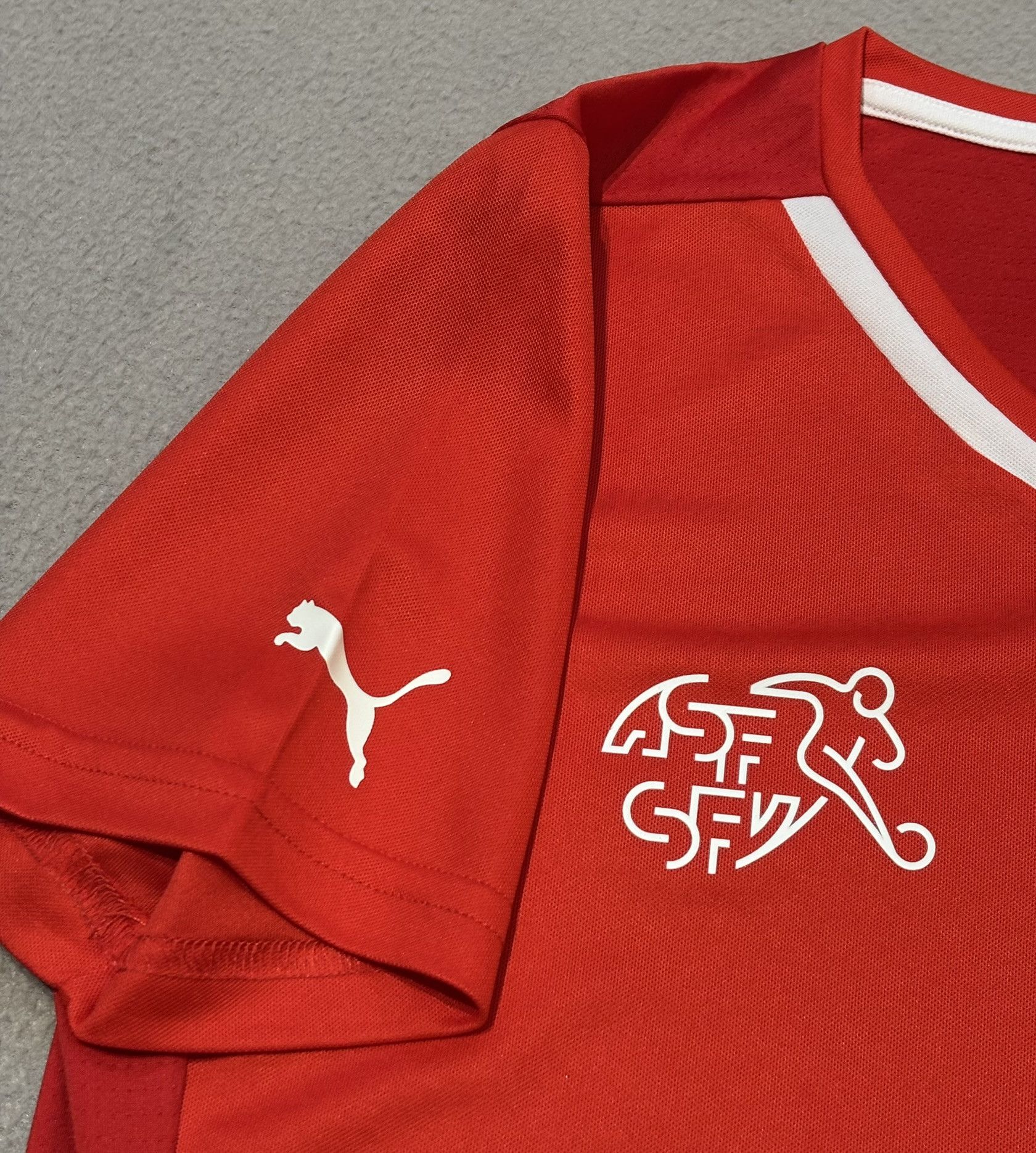 Puma Switzerland 2016 Puma Football Jersey Size M Size US M / EU 48-50 / 2 - 7 Thumbnail