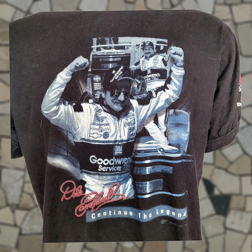 Vintage Dale Earnhardt 1998 Daytona Win T-Shirt Men’s Large L Winner’s Circle NASCAR Racing Black 100% Cotton Short Sleeve Crew Neck Graphic Print Vintage Yes Size US L / EU 52-54 / 3 - 1 Thumbnail