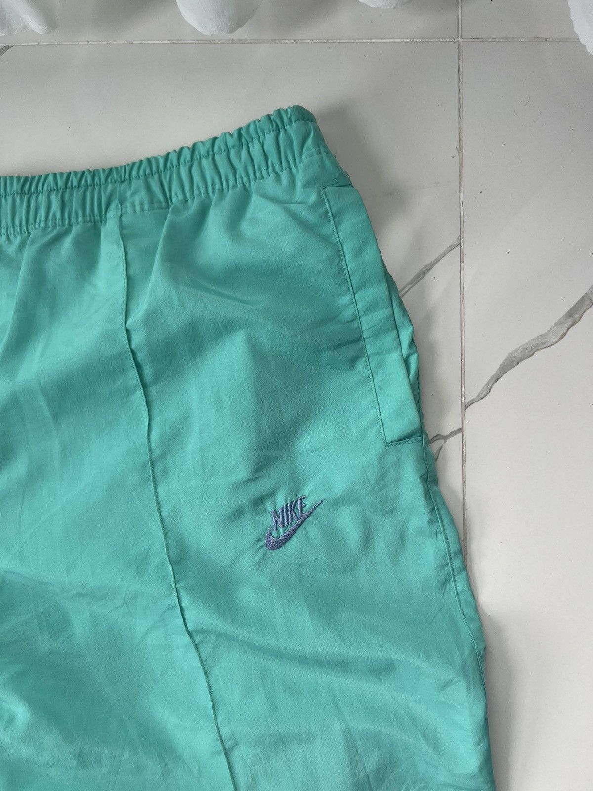 Nike 90's NIKE MADE IN JAPAN RARE RETRO SWOOSH BAGGY TRACK PANTS Size US 34 / EU 50 - 2 Thumbnail