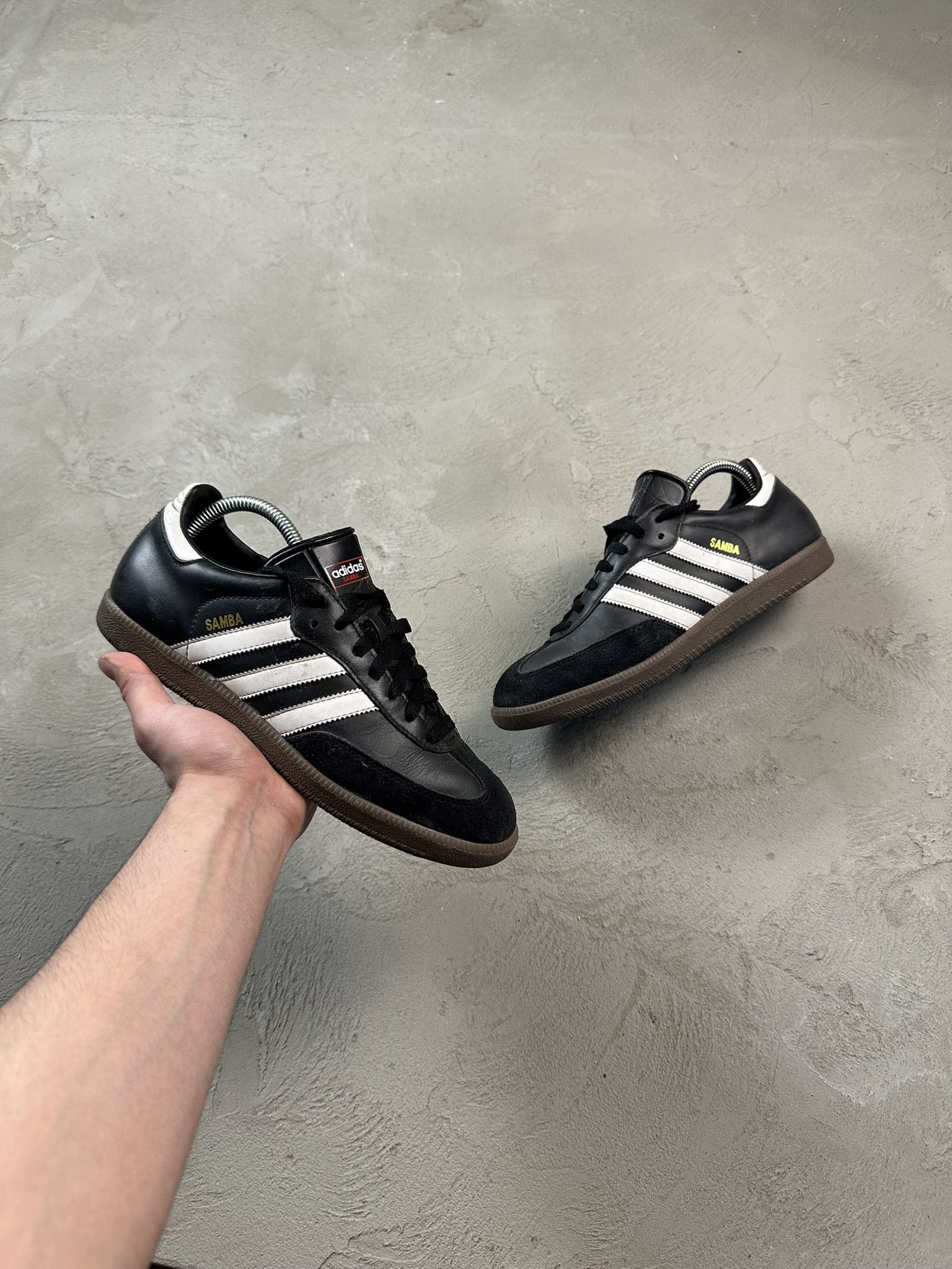 Adidas Adidas Samba Low Leather Sneakers Hype Size US 7.5 / EU 40-41 - 1 Thumbnail