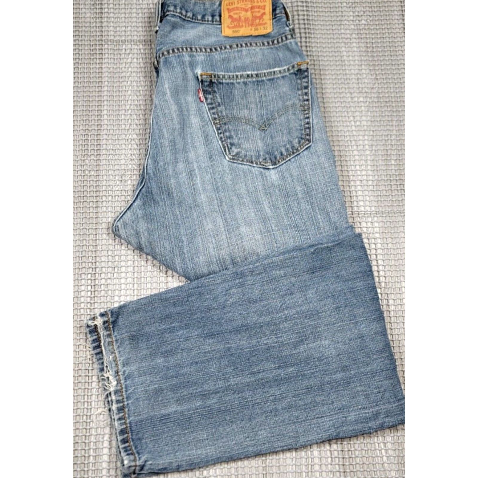 Levi's Levi's 550 Jeans 36X32 Relaxed Tapered Denim Blue 90s Grunge USA Vintage Mens Jeans Size US 36 / EU 52 - 2 Thumbnail