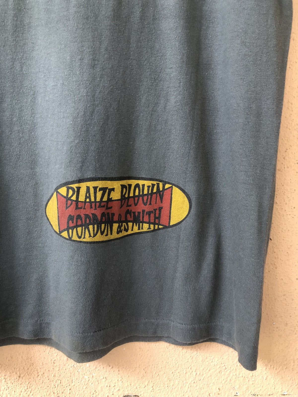 Santa Cruz Skateboards × Vintage Vintage 90s GORDON And SMITH Skateboard Tee Size US L / EU 52-54 / 3 - 4 Thumbnail