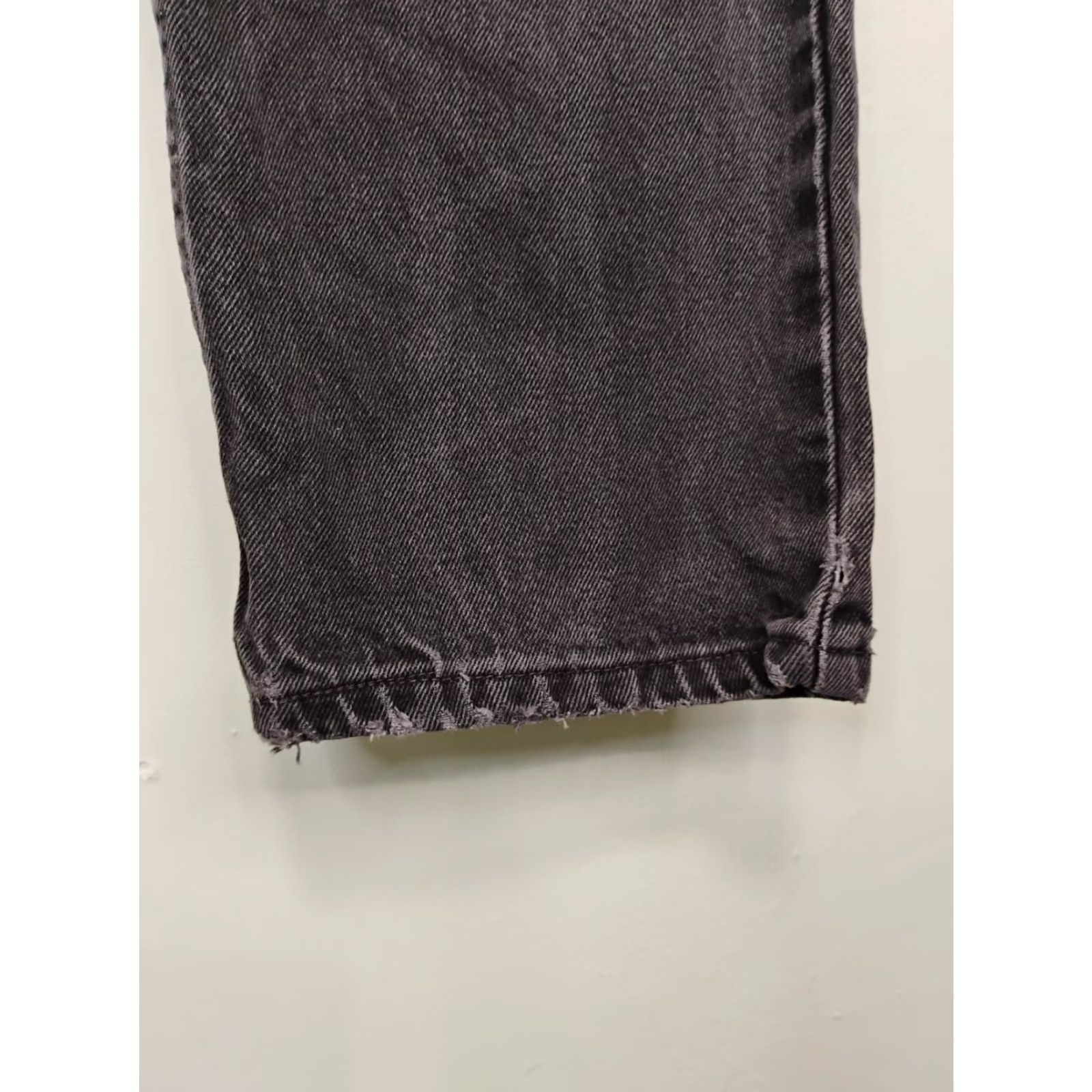 Levi's VINTAGE Levis 550 Black Mens 32x34 Actual 30x34 Distressed Faded Jeans Size US 30 / EU 46 - 4 Thumbnail
